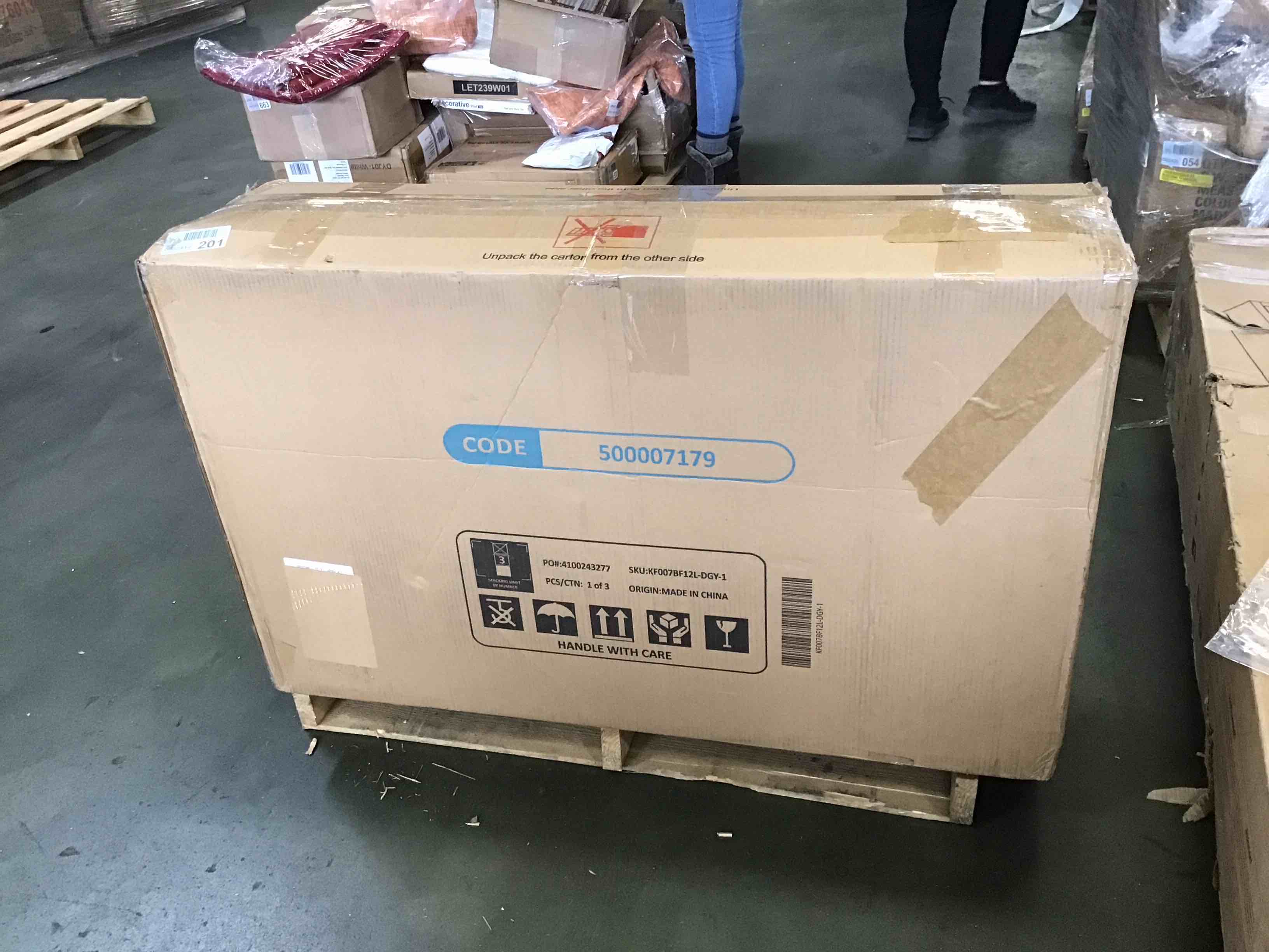 https://s3.amazonaws.com/lotting-images-prod/bidfta/PPE1854681_1740074086956.jpeg