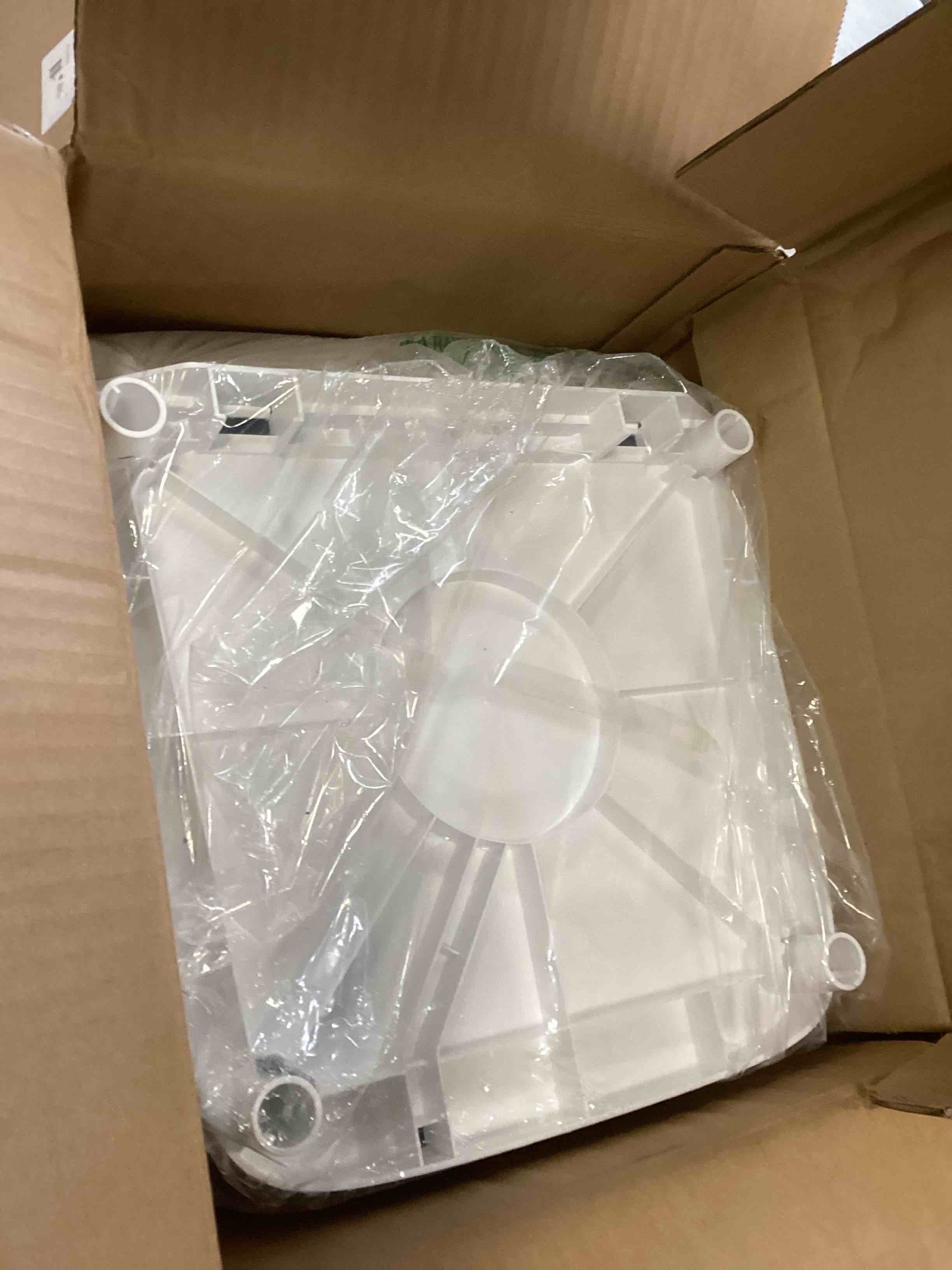 https://s3.amazonaws.com/lotting-images-prod/bidfta/PPE1854701_1740080427045.jpeg