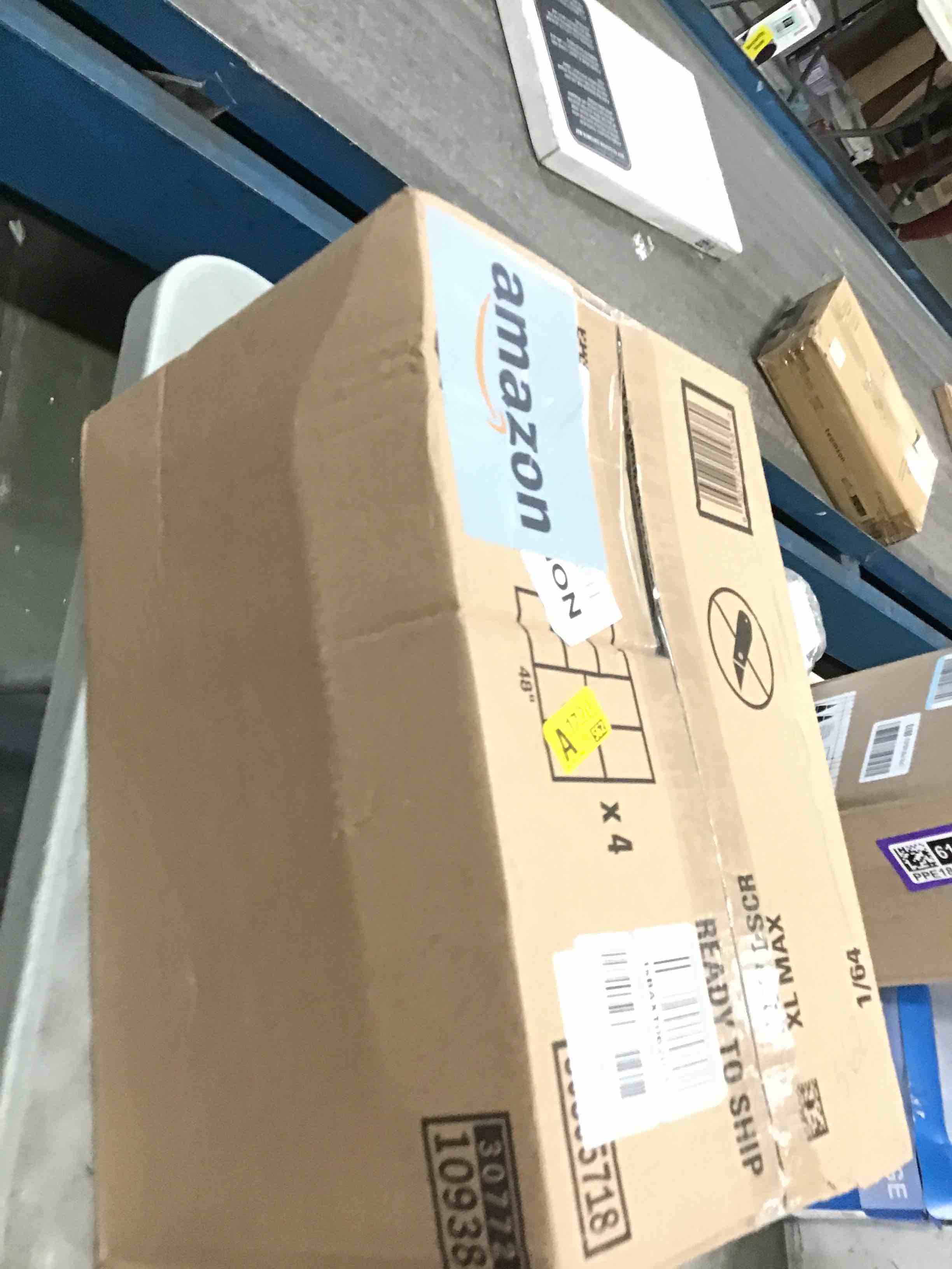 https://s3.amazonaws.com/lotting-images-prod/bidfta/PPE1856192_1732731277265.jpeg