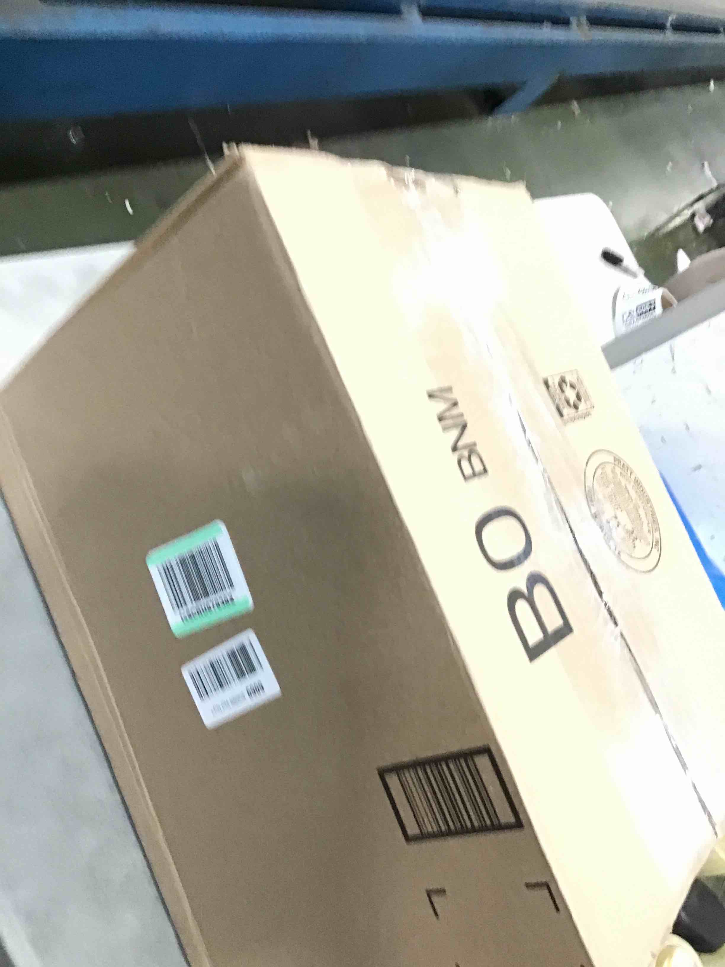 https://s3.amazonaws.com/lotting-images-prod/bidfta/PPE1856243_1732735532120.jpeg