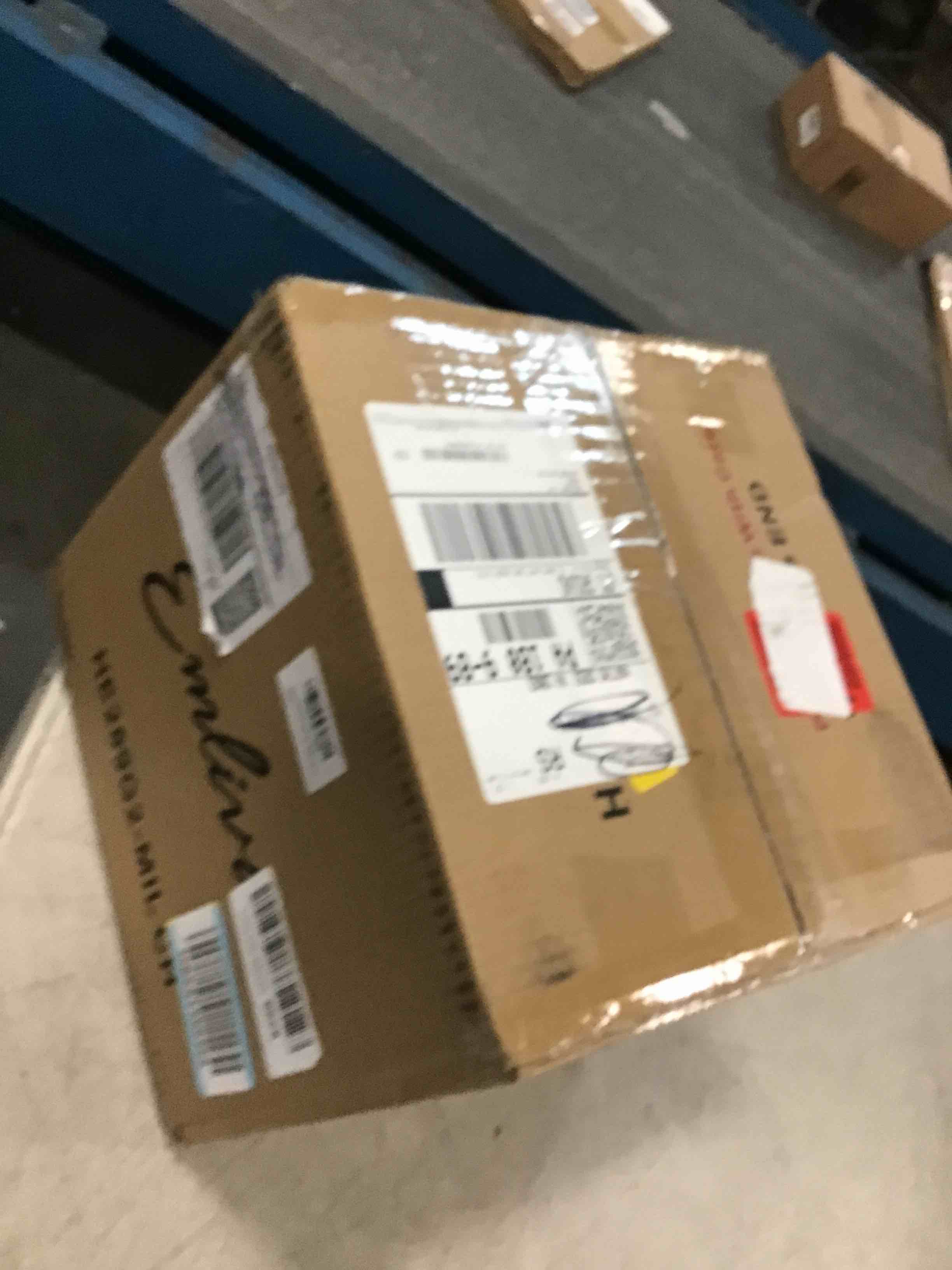 https://s3.amazonaws.com/lotting-images-prod/bidfta/PPE1856795_1733148596902.jpeg