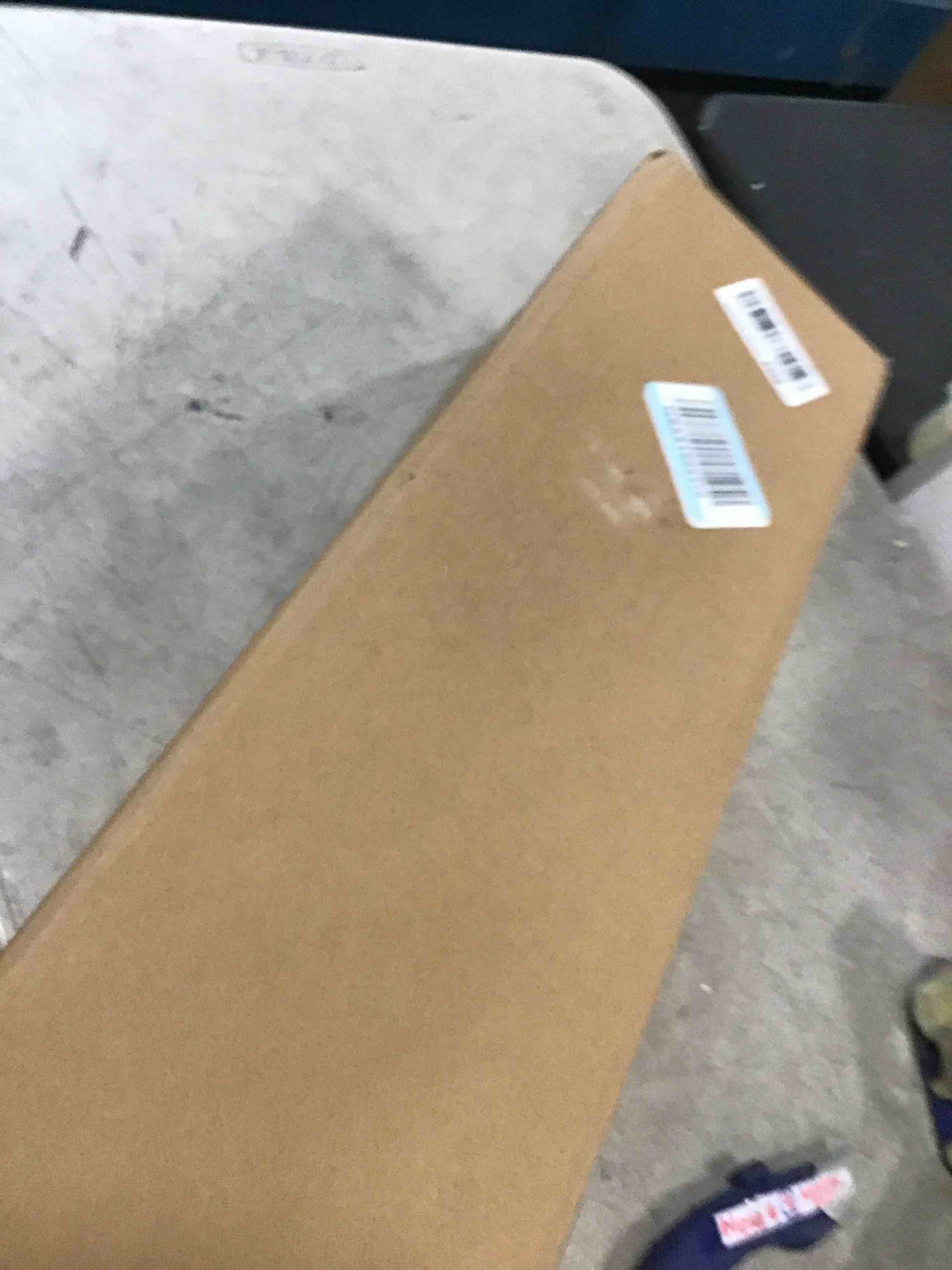 https://s3.amazonaws.com/lotting-images-prod/bidfta/PPE1857004_1733160985030.jpeg