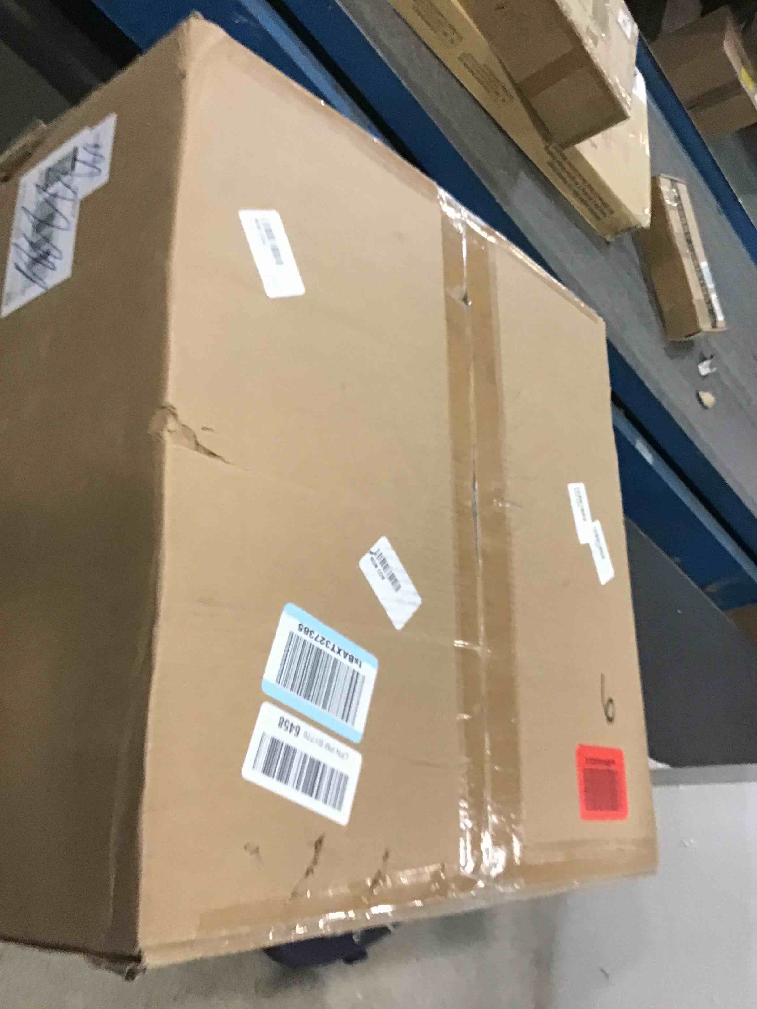 https://s3.amazonaws.com/lotting-images-prod/bidfta/PPE1857008_1733161159381.jpeg