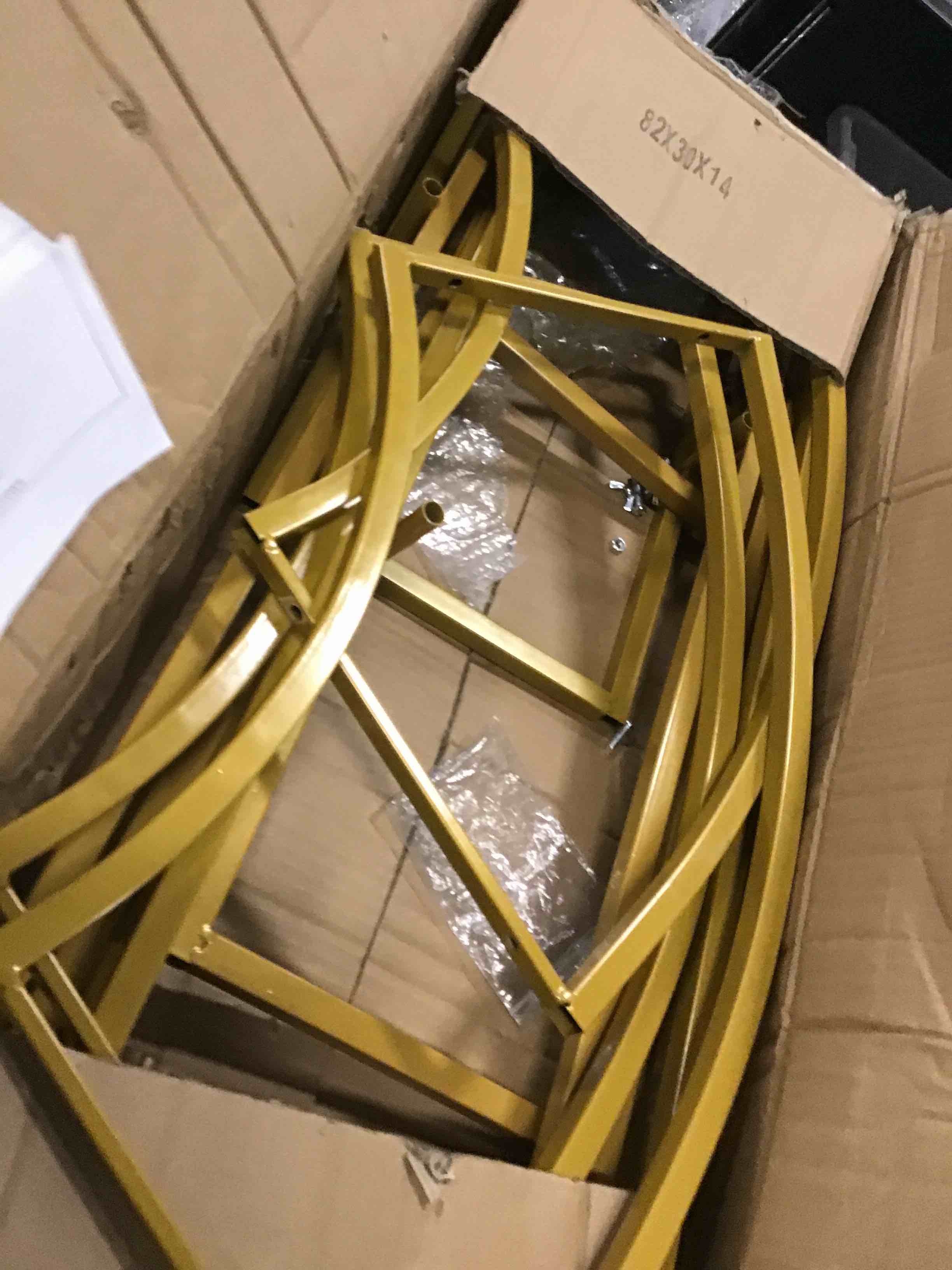 https://s3.amazonaws.com/lotting-images-prod/bidfta/PPE1857318_1733237434867.jpeg