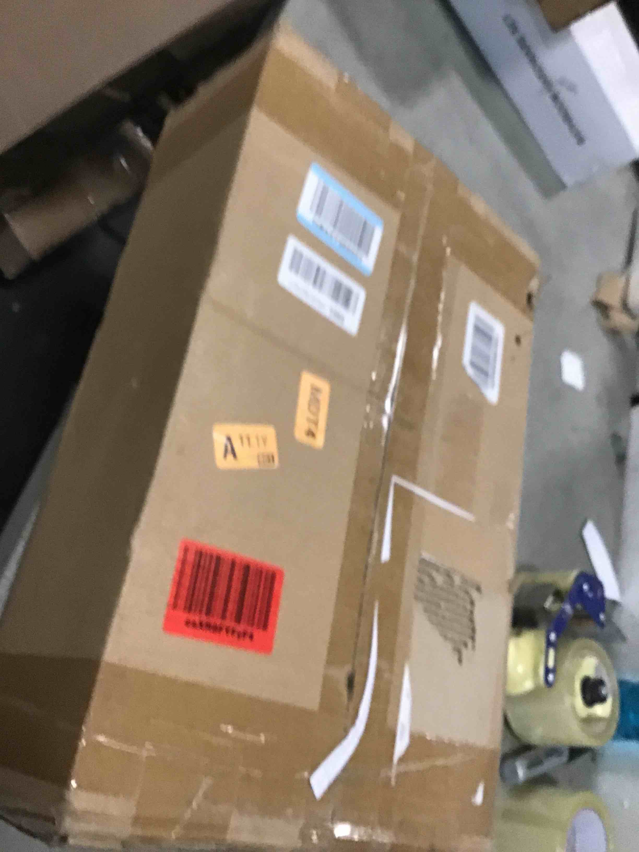 https://s3.amazonaws.com/lotting-images-prod/bidfta/PPE1857332_1733239755795.jpeg