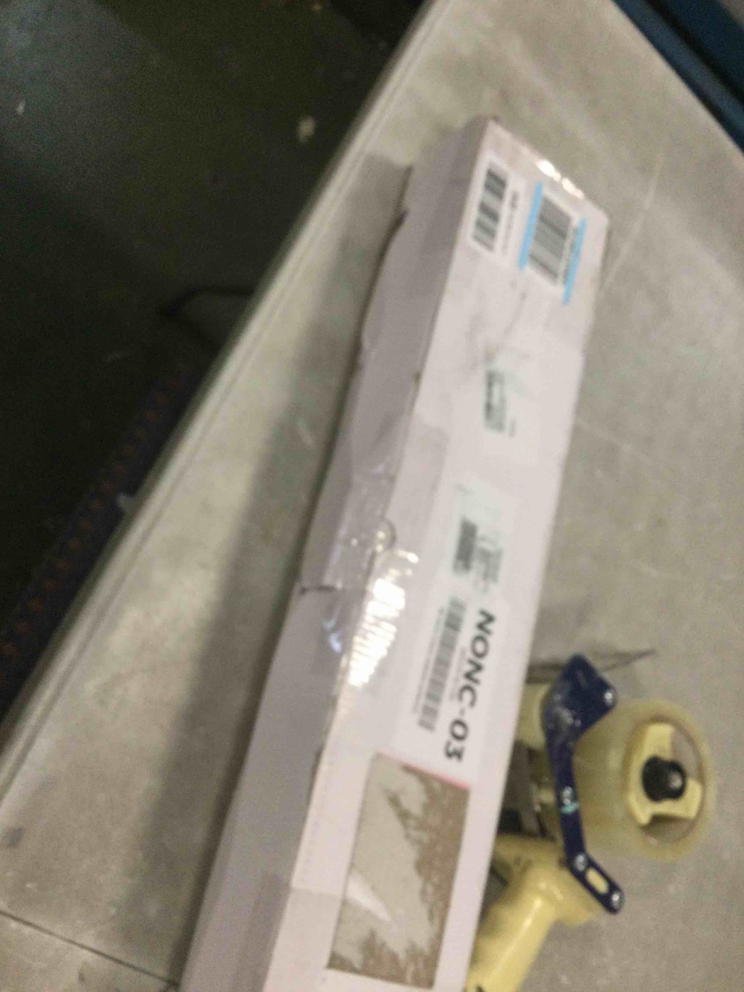 https://s3.amazonaws.com/lotting-images-prod/bidfta/PPE1857886_1733341675225.jpeg