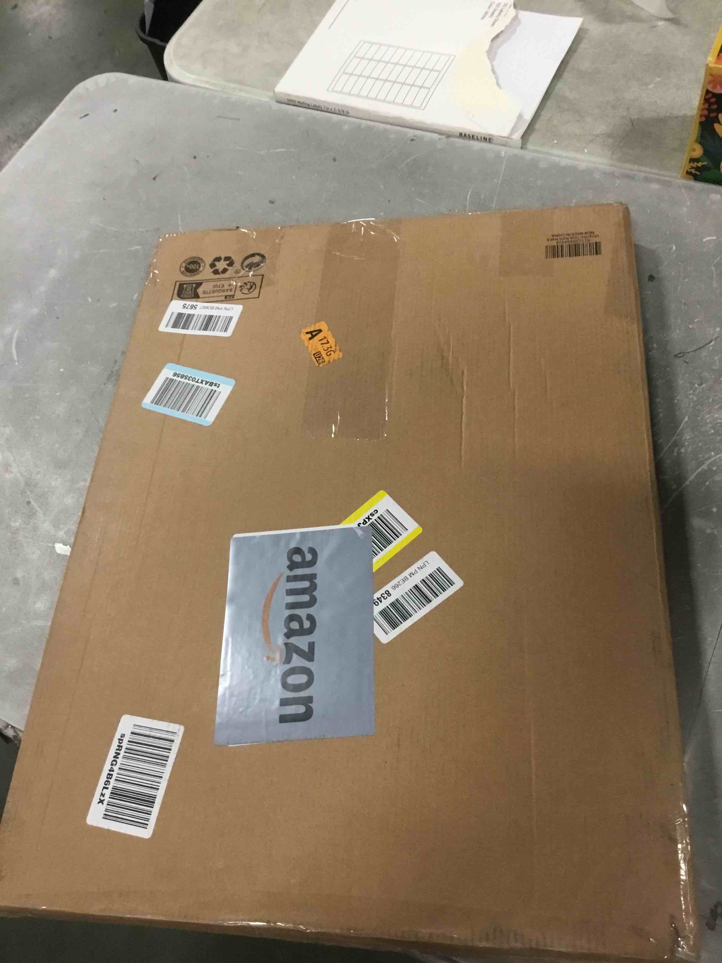 https://s3.amazonaws.com/lotting-images-prod/bidfta/PPE1858006_1733232364092.jpeg