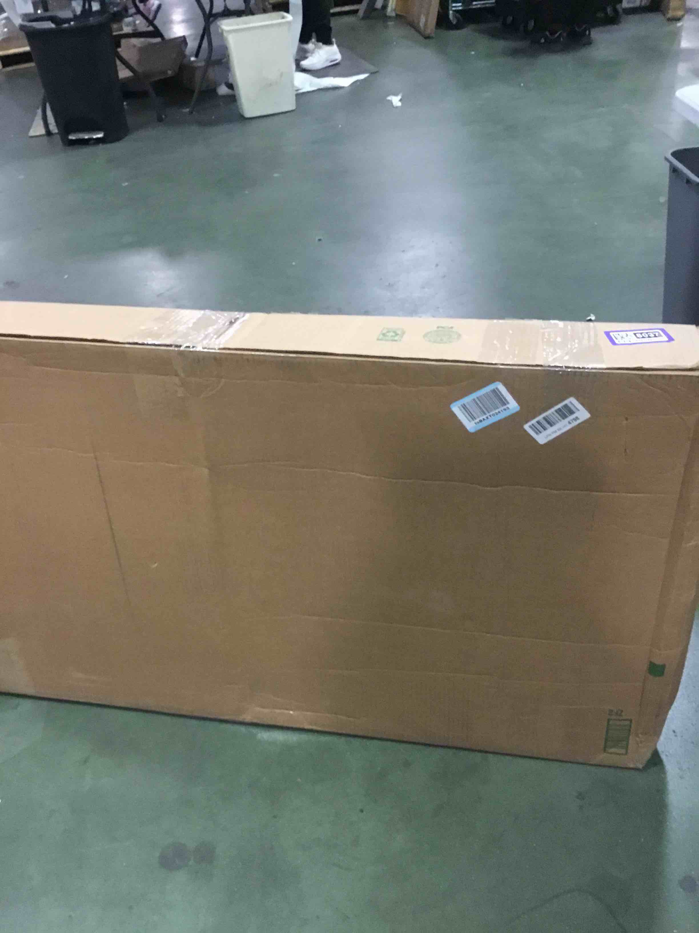 https://s3.amazonaws.com/lotting-images-prod/bidfta/PPE1858037_1733240173485.jpeg