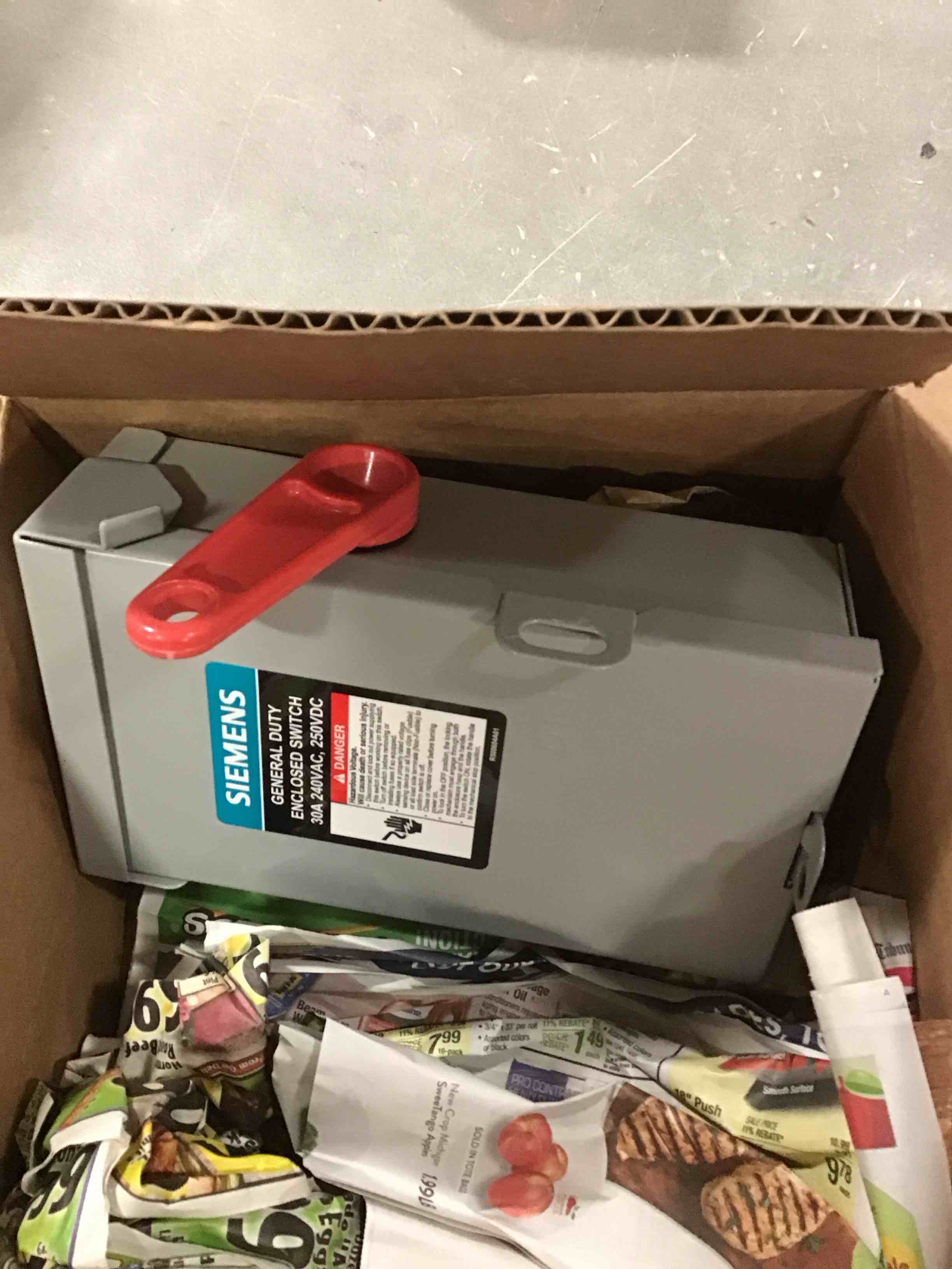https://s3.amazonaws.com/lotting-images-prod/bidfta/PPE1858172_1733319465552.jpeg