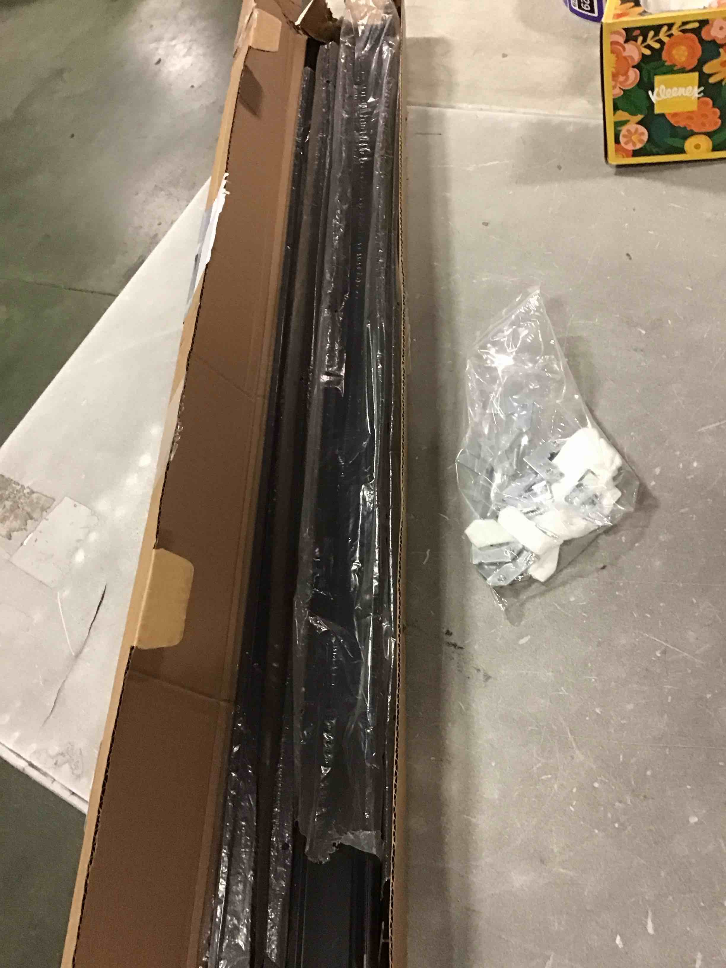 https://s3.amazonaws.com/lotting-images-prod/bidfta/PPE1858242_1733334926635.jpeg