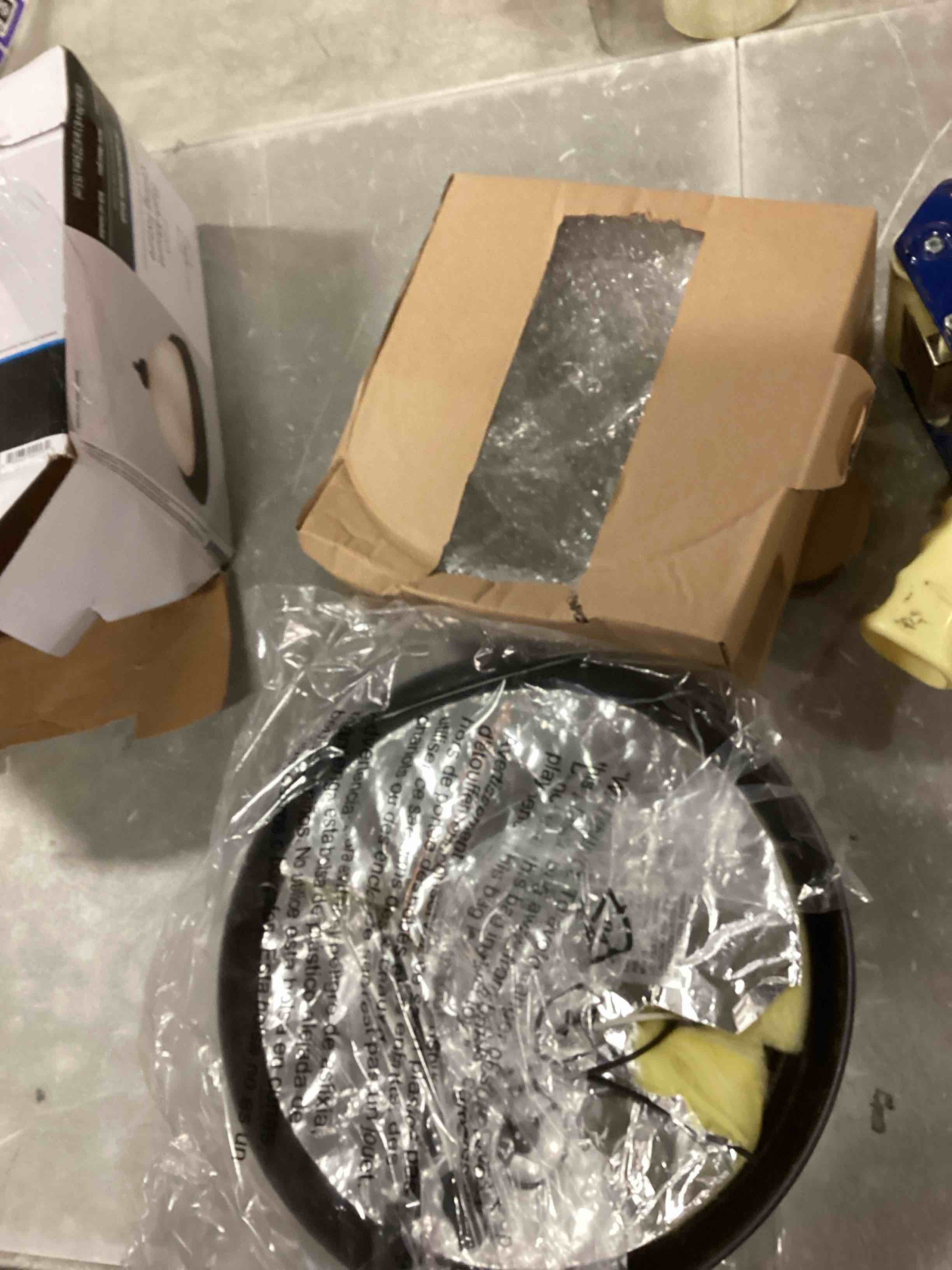 https://s3.amazonaws.com/lotting-images-prod/bidfta/PPE1858480_1733491726477.jpeg