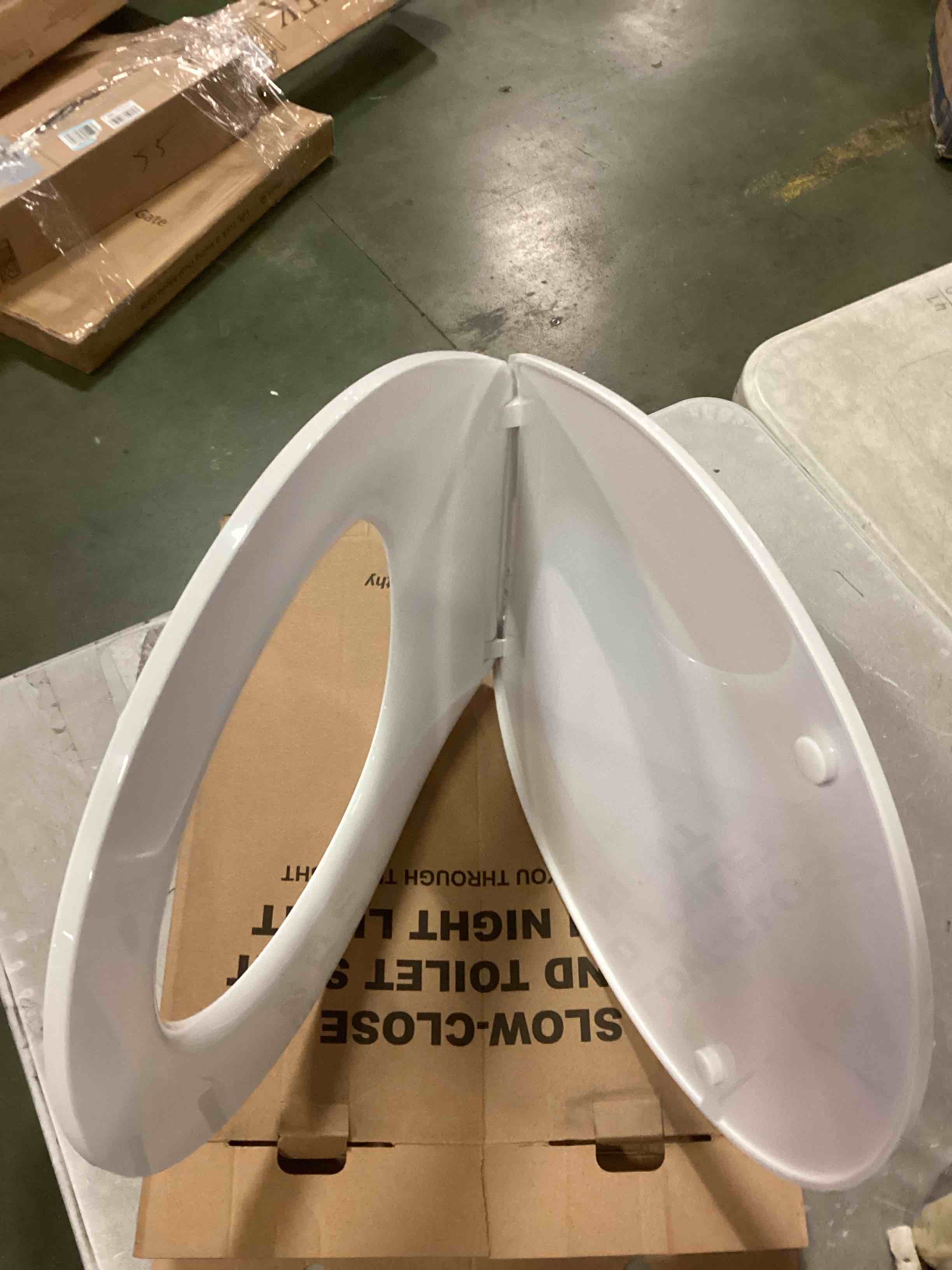 https://s3.amazonaws.com/lotting-images-prod/bidfta/PPE1858560_1733516052963.jpeg