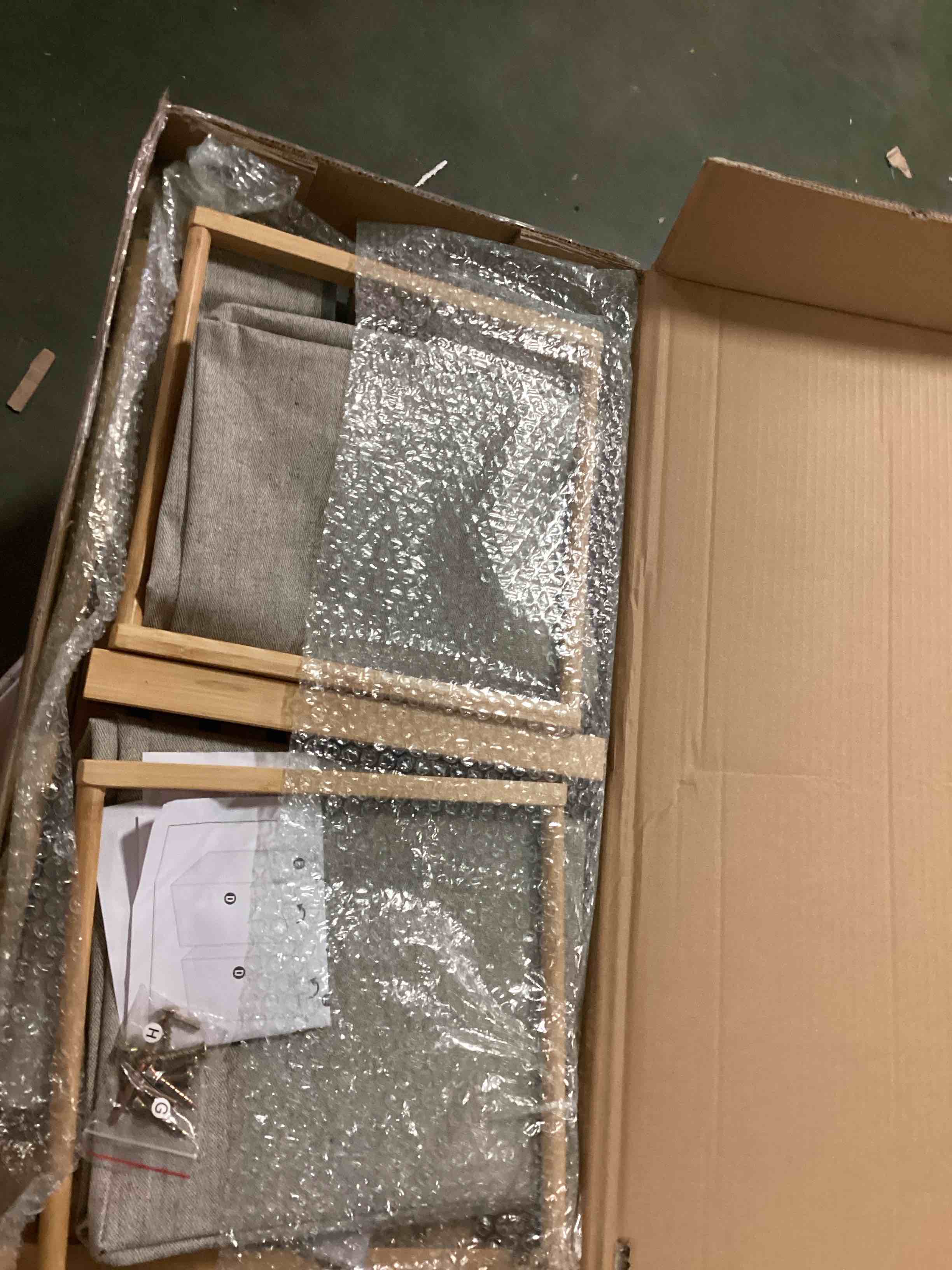 https://s3.amazonaws.com/lotting-images-prod/bidfta/PPE1858639_1733759895474.jpeg