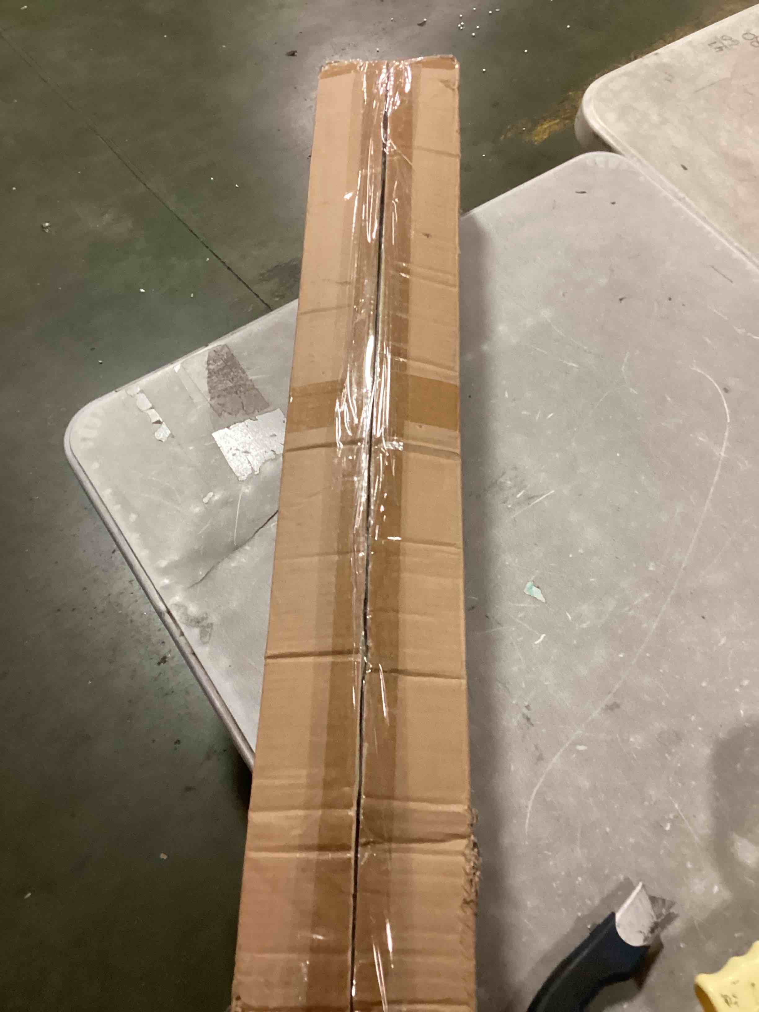 https://s3.amazonaws.com/lotting-images-prod/bidfta/PPE1858678_1733772403351.jpeg