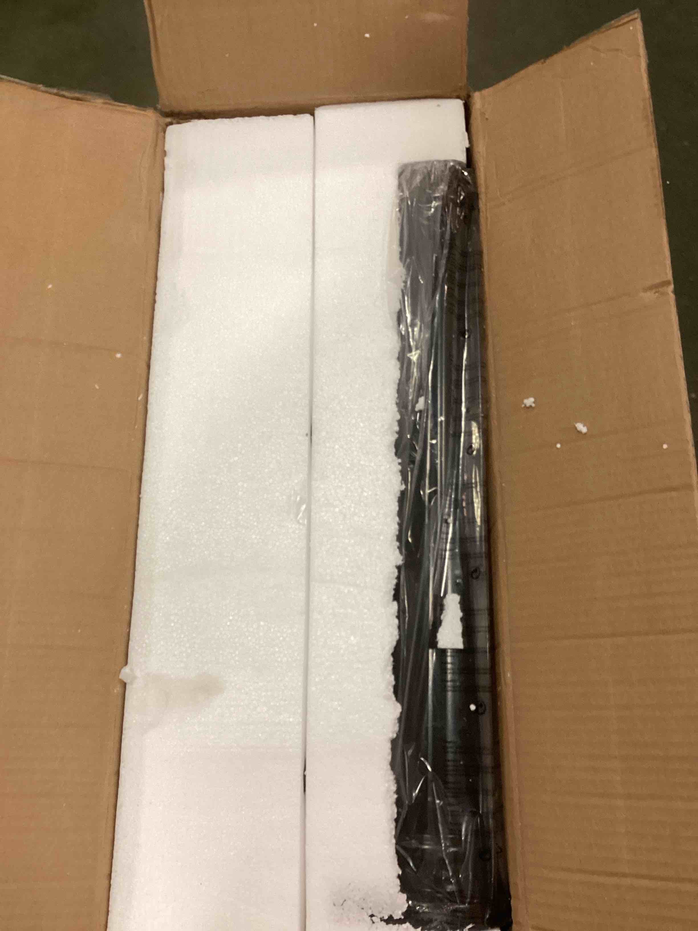 https://s3.amazonaws.com/lotting-images-prod/bidfta/PPE1858829_1733864939561.jpeg