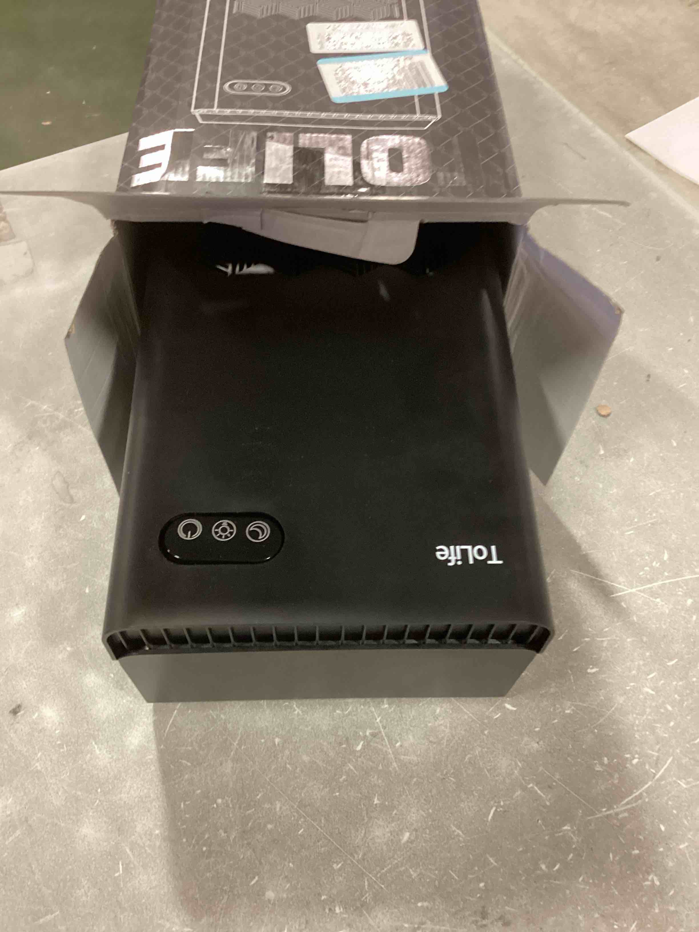 https://s3.amazonaws.com/lotting-images-prod/bidfta/PPE1858897_1733933965532.jpeg