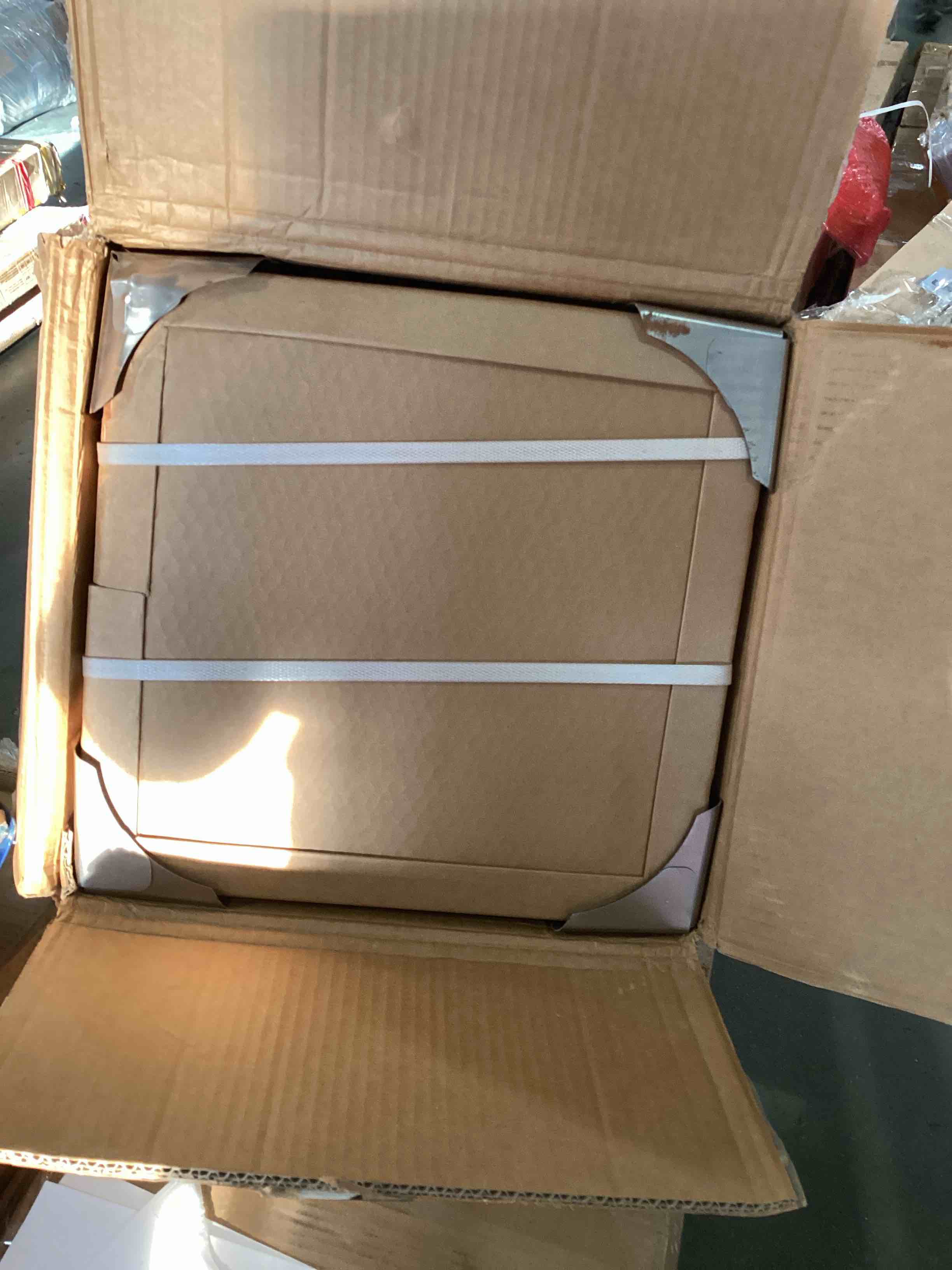 https://s3.amazonaws.com/lotting-images-prod/bidfta/PPE1859142_1734099748904.jpeg
