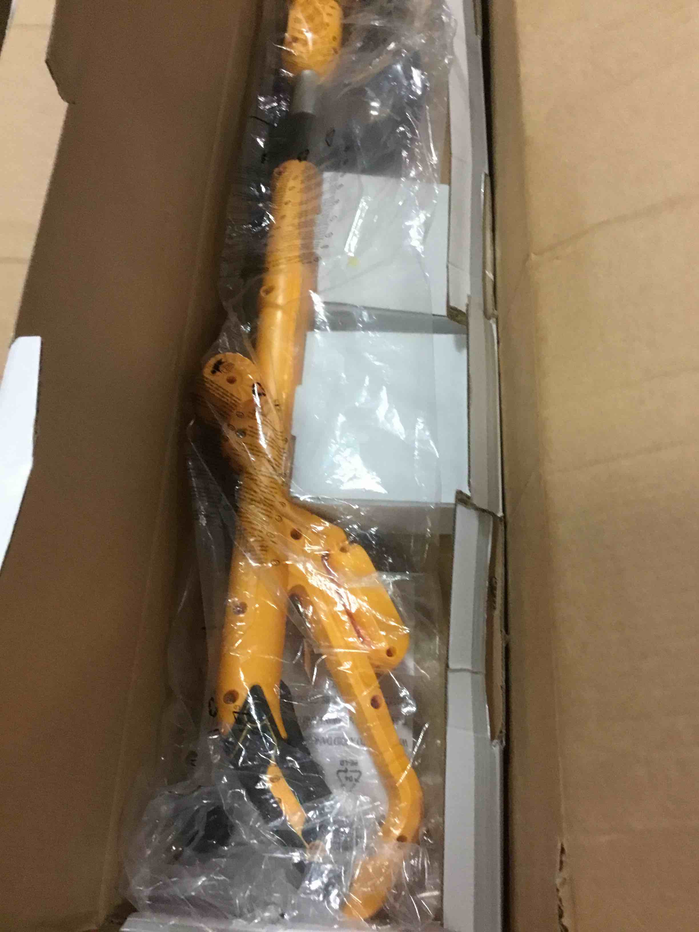 https://s3.amazonaws.com/lotting-images-prod/bidfta/PPE1859461_1734554403825.jpeg