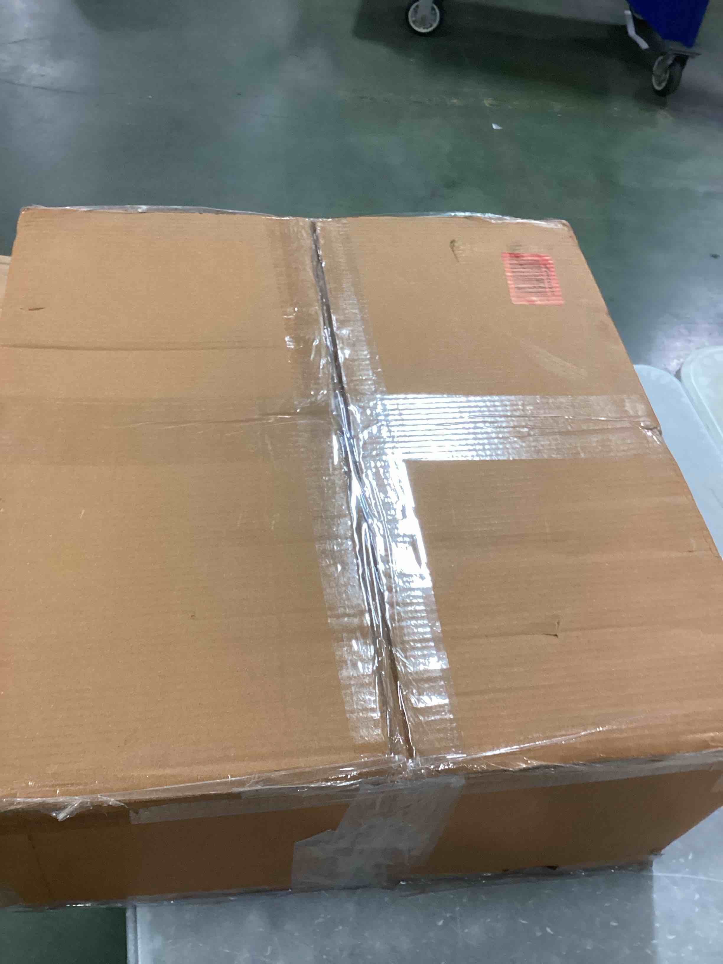 https://s3.amazonaws.com/lotting-images-prod/bidfta/PPE1859558_1734700240693.jpeg