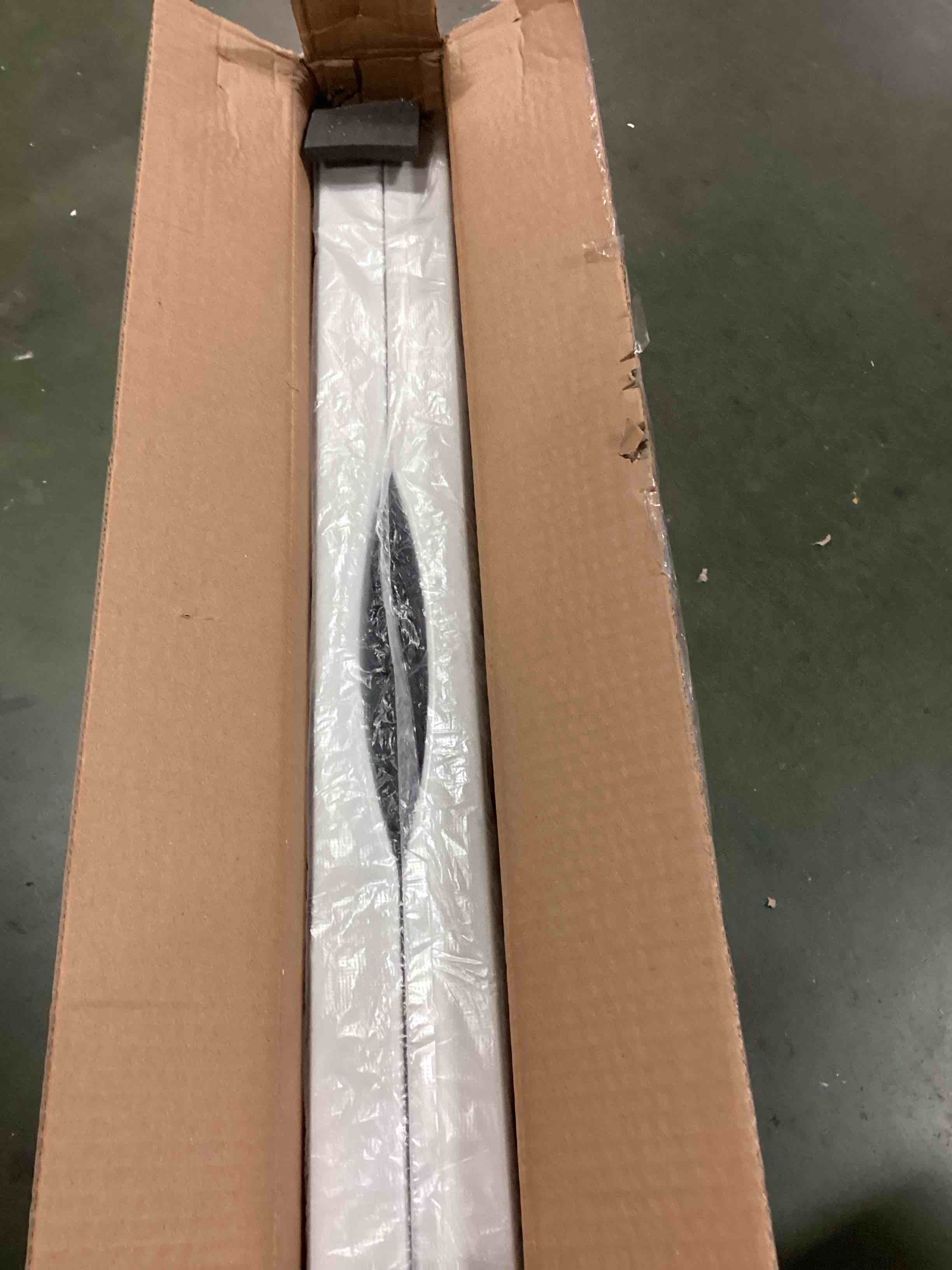 https://s3.amazonaws.com/lotting-images-prod/bidfta/PPE1860248_1735661644879.jpeg