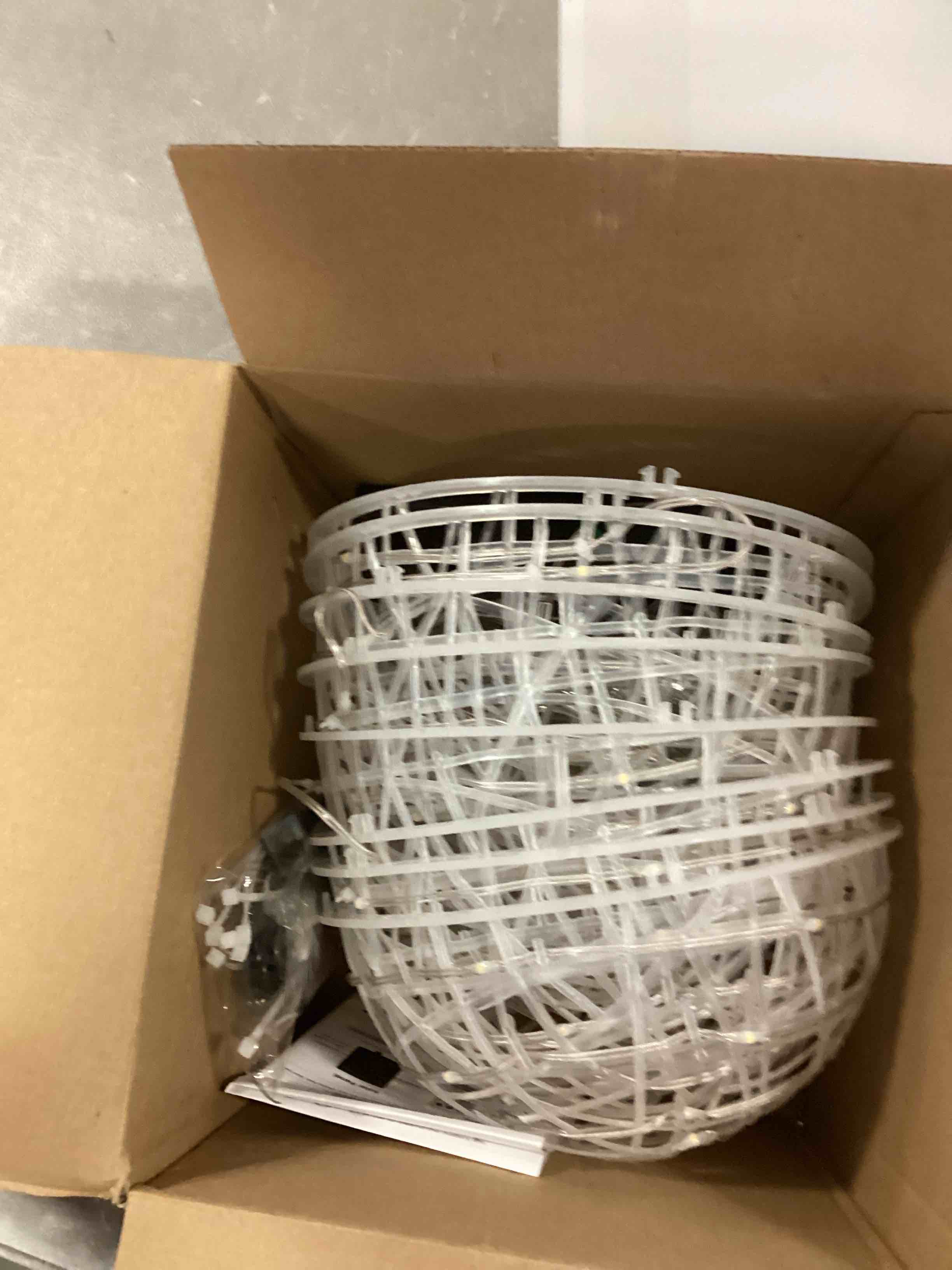 https://s3.amazonaws.com/lotting-images-prod/bidfta/PPE1860498_1735911111137.jpeg