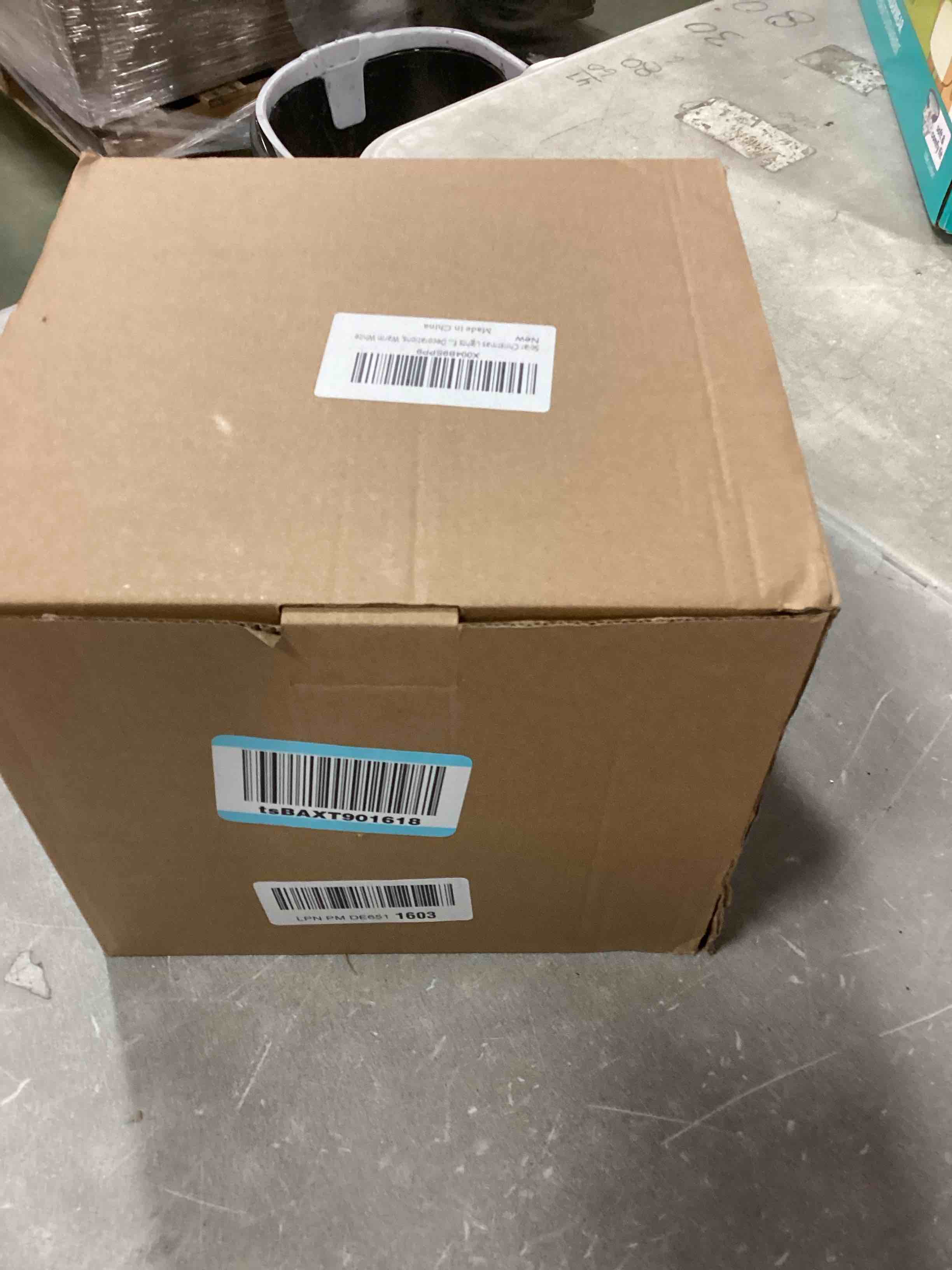 https://s3.amazonaws.com/lotting-images-prod/bidfta/PPE1860498_1735911138050.jpeg