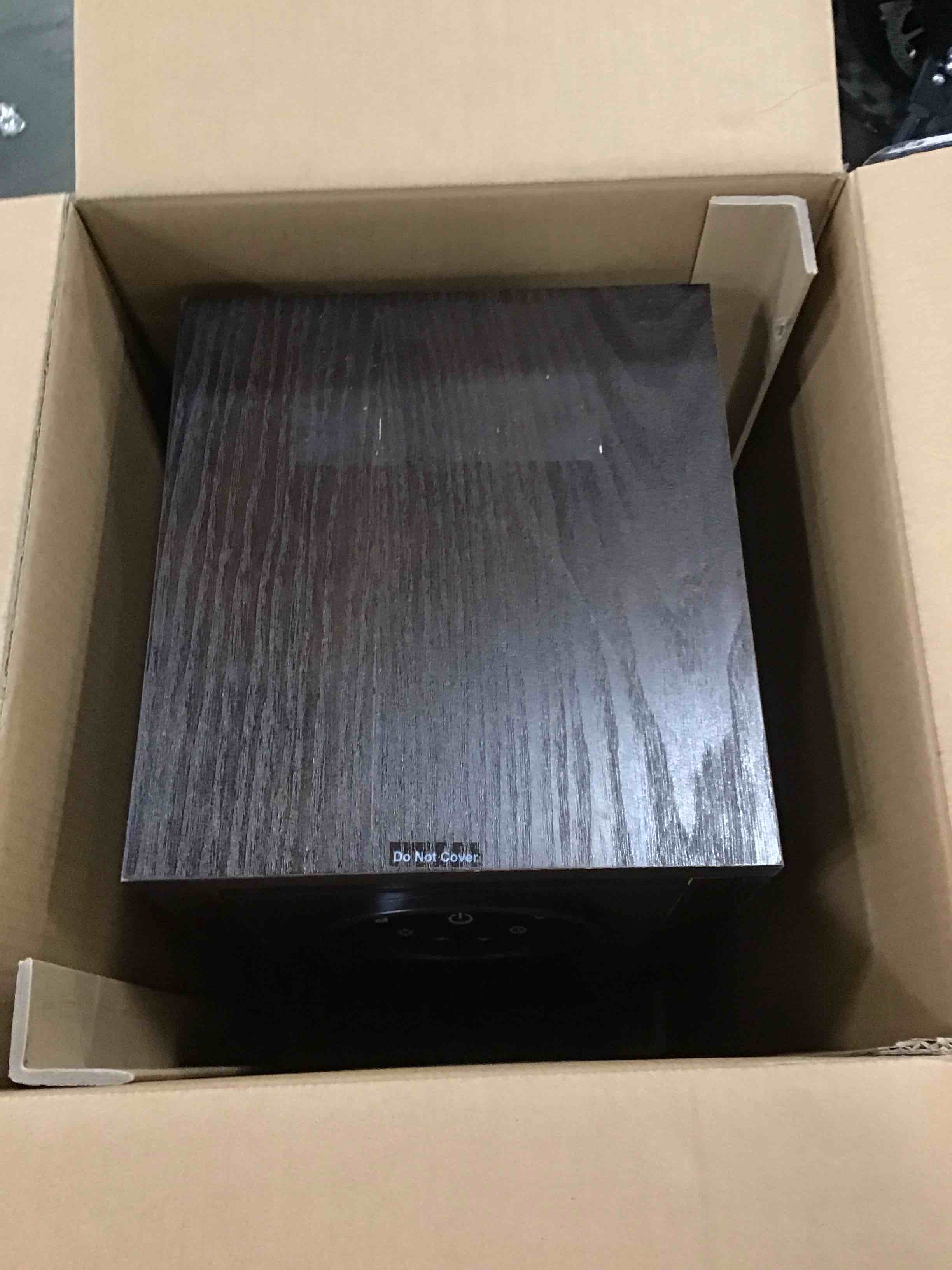 https://s3.amazonaws.com/lotting-images-prod/bidfta/PPE1861184_1738945947627.jpeg