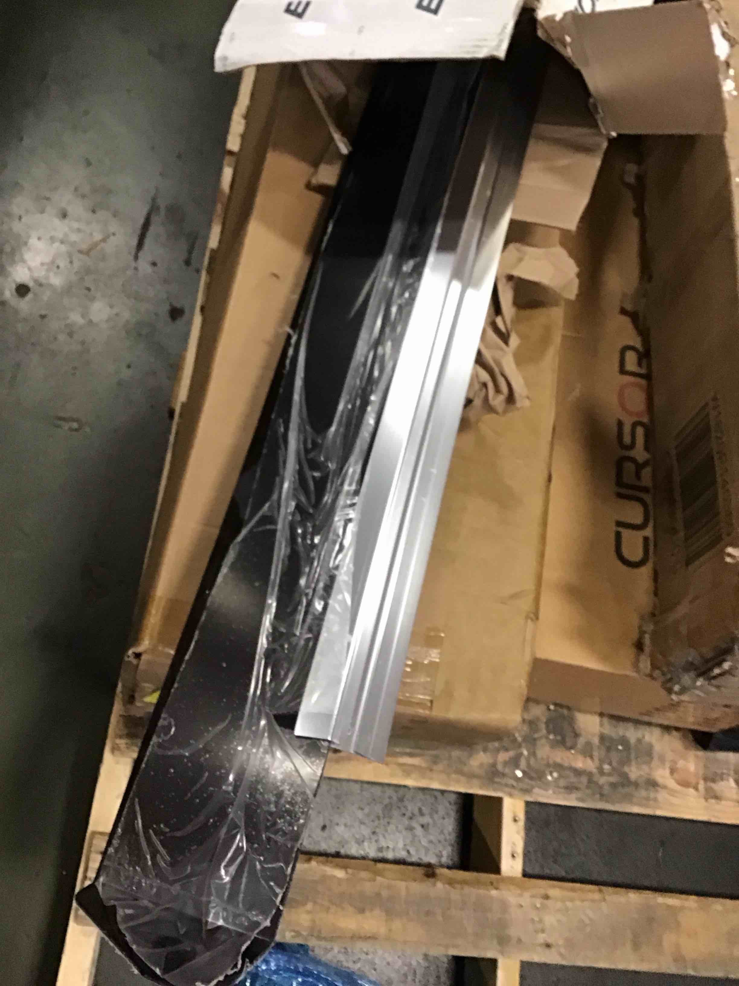https://s3.amazonaws.com/lotting-images-prod/bidfta/PPE1861273_1739215262569.jpeg