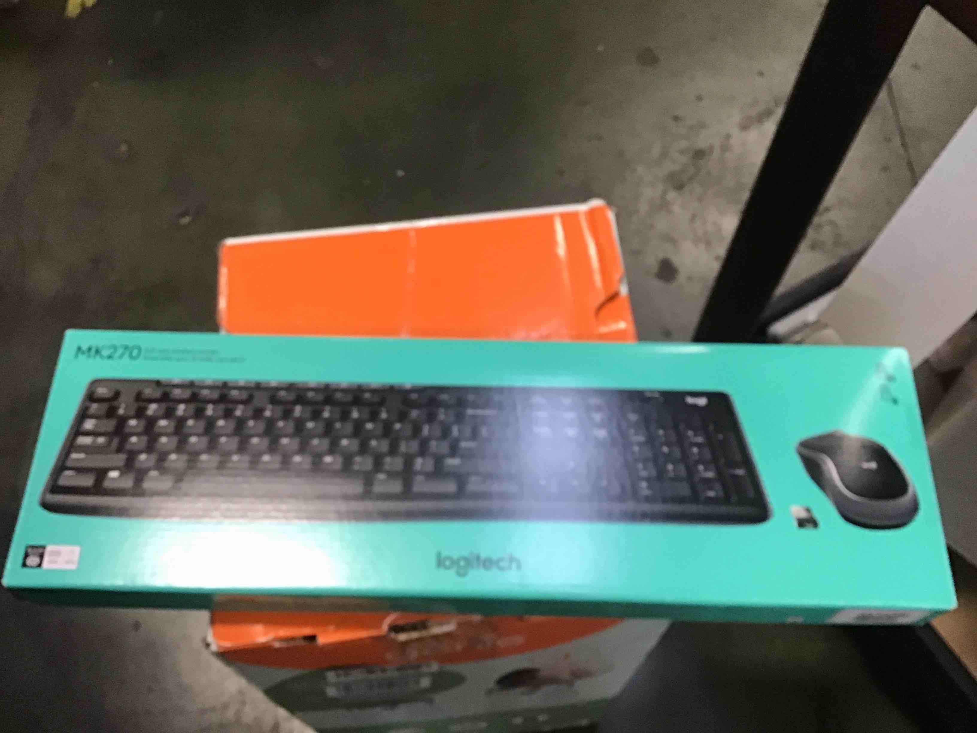 https://s3.amazonaws.com/lotting-images-prod/bidfta/PPE1861979_1740085640985.jpeg