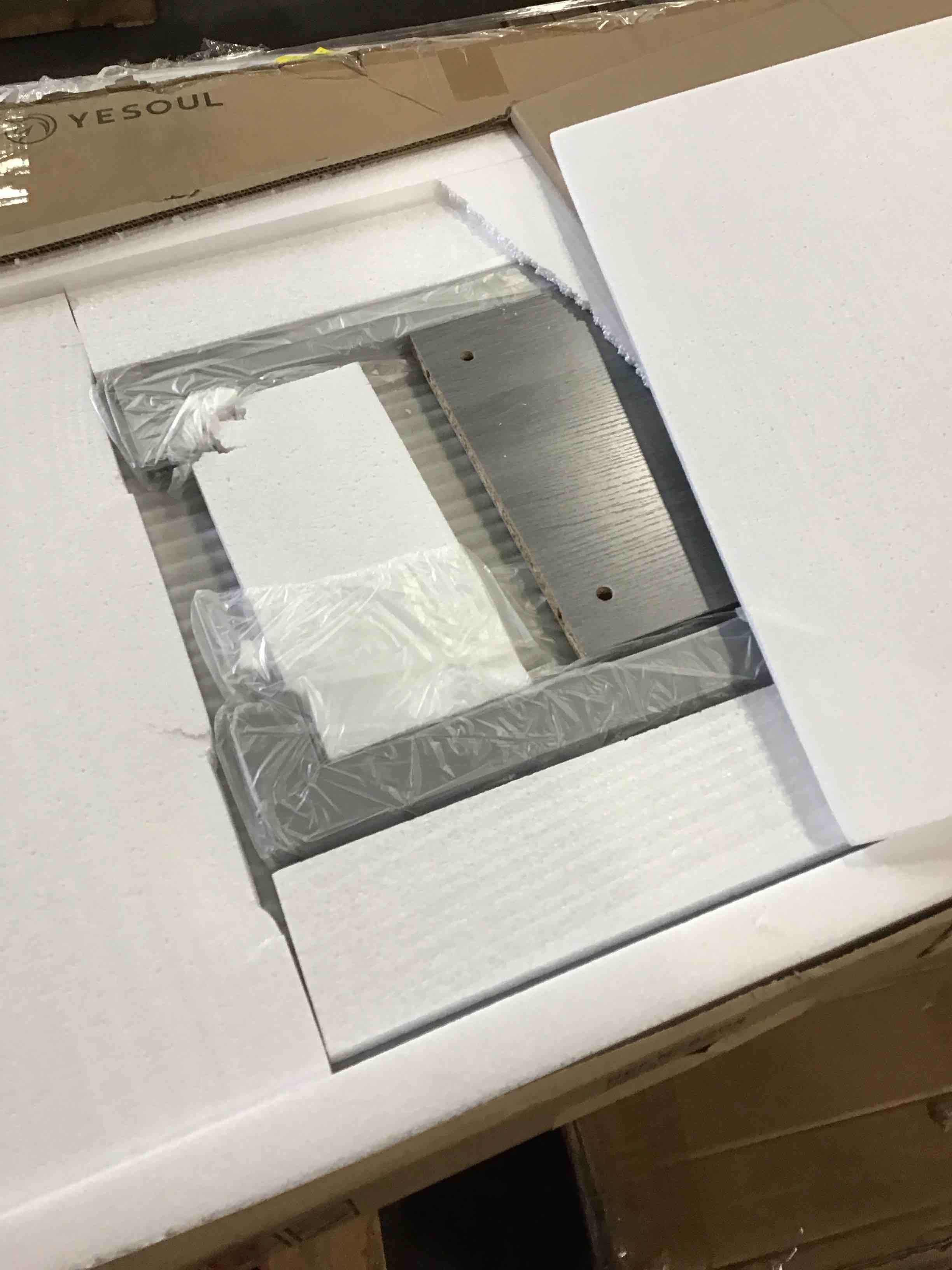 https://s3.amazonaws.com/lotting-images-prod/bidfta/PPE1862681_1741015218901.jpeg