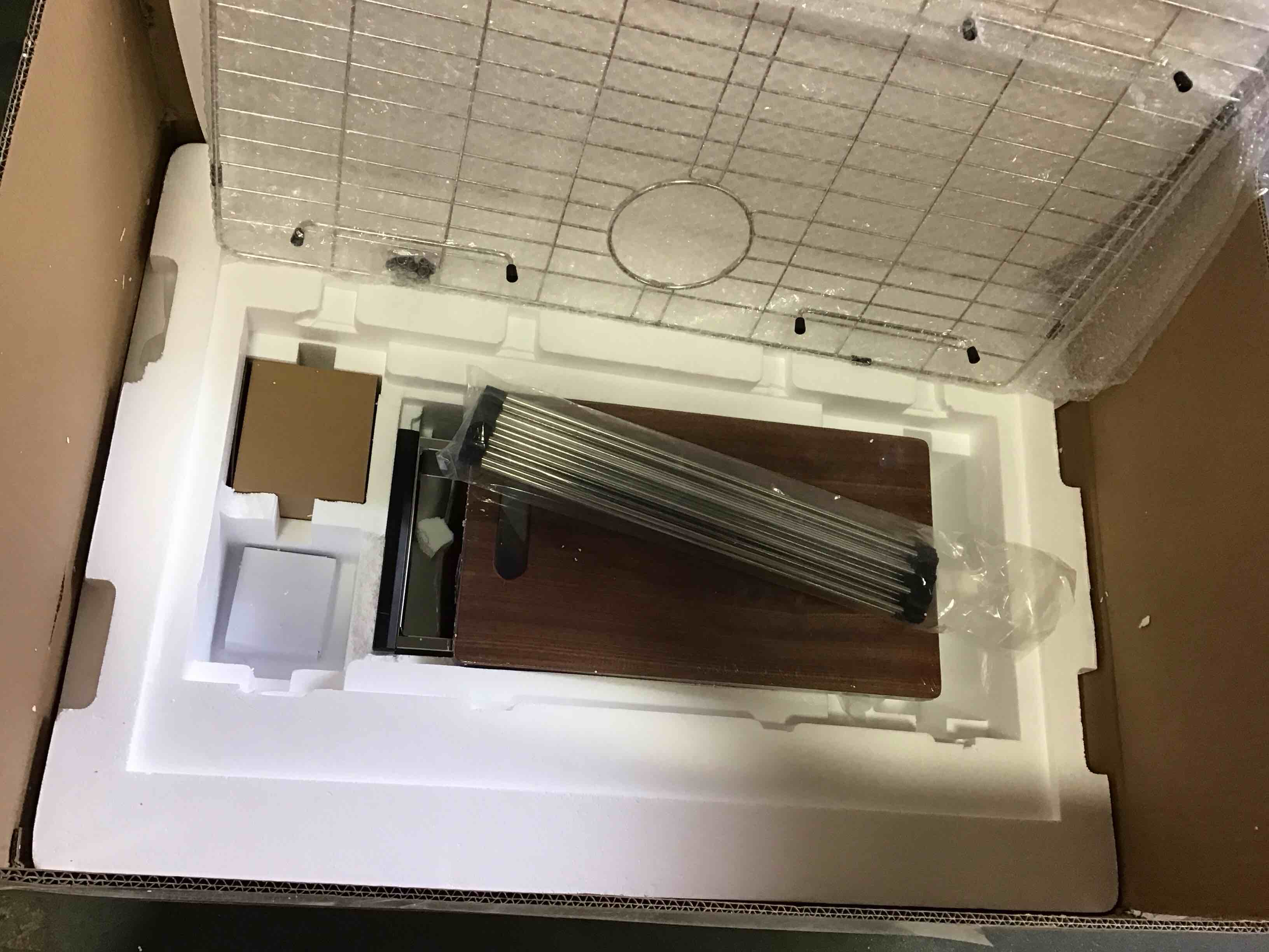 https://s3.amazonaws.com/lotting-images-prod/bidfta/PPE1862969_1741369247816.jpeg