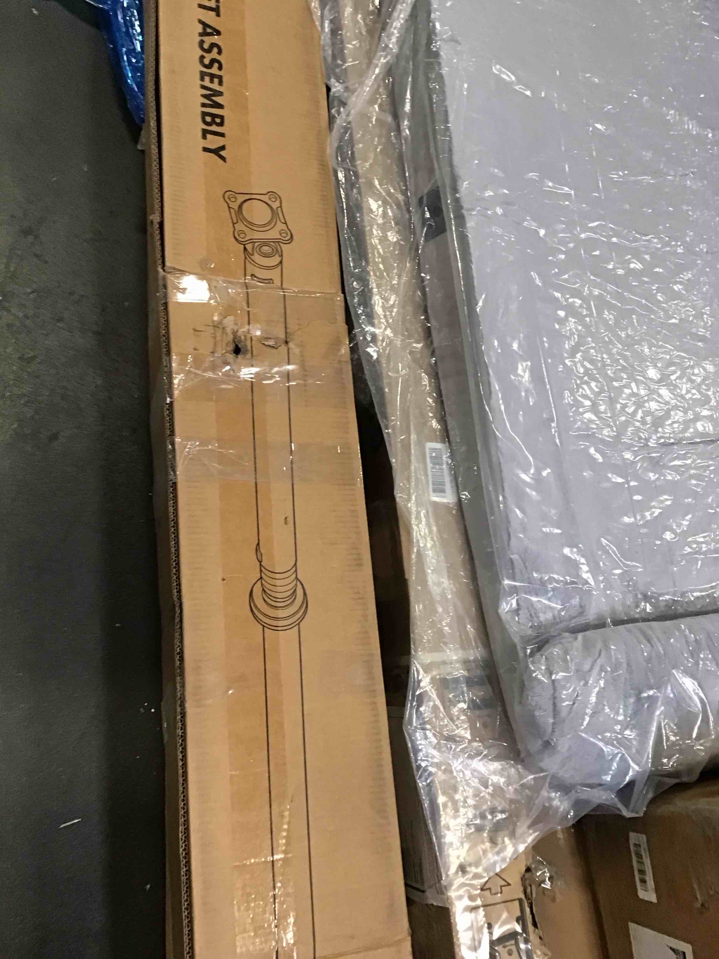 https://s3.amazonaws.com/lotting-images-prod/bidfta/PPE1863189_1741793868378.jpeg