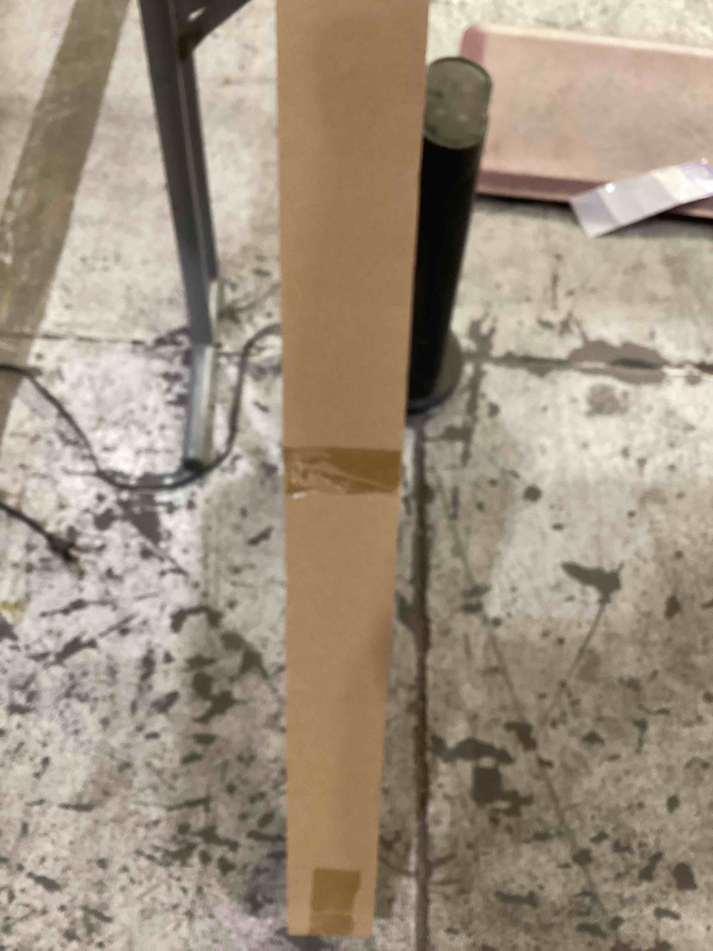 https://s3.amazonaws.com/lotting-images-prod/bidfta/PPE1864554_1738098917805.jpeg