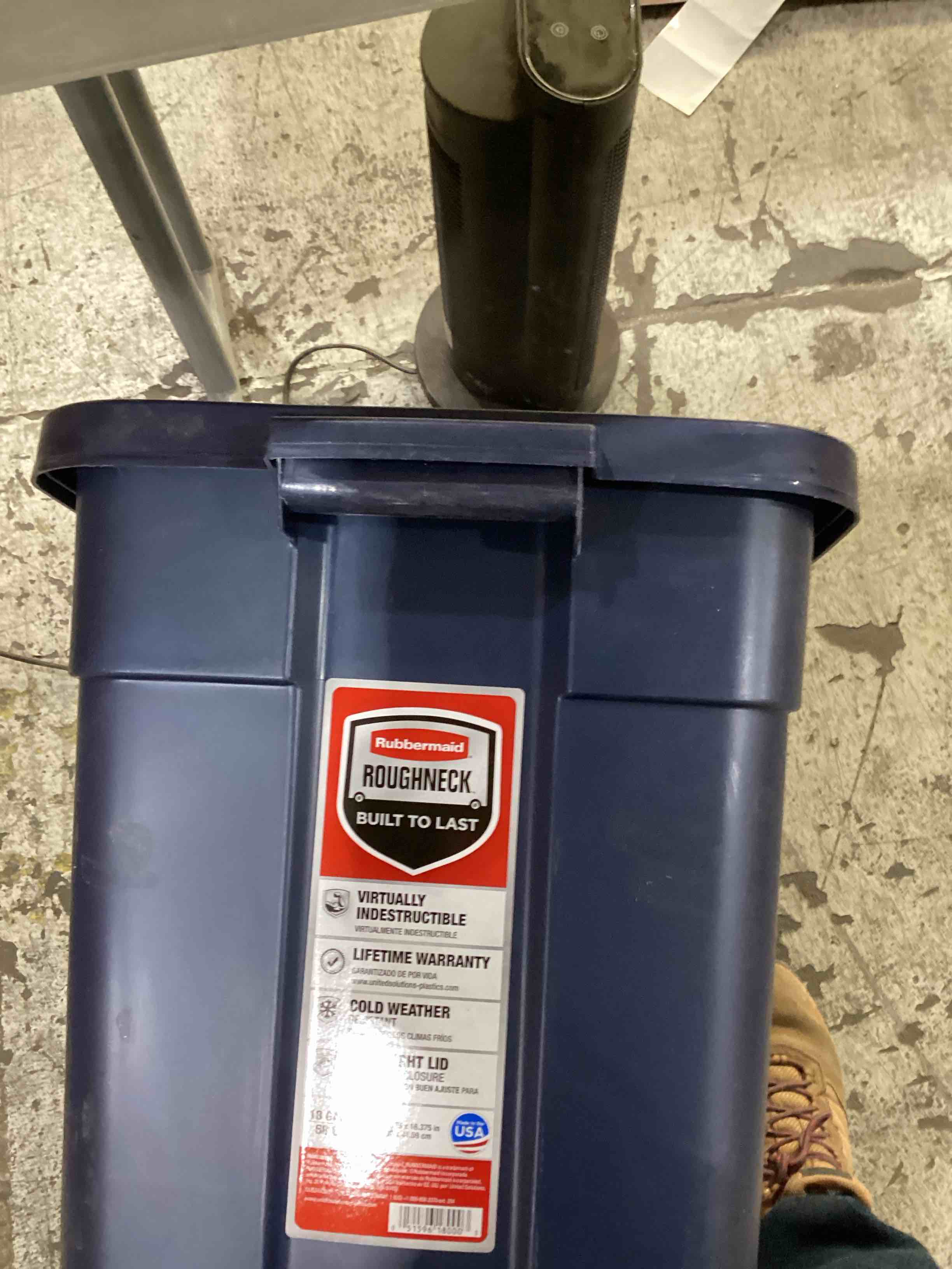 Rubbermaid Roughneck Storage Tote, 18-Gallons