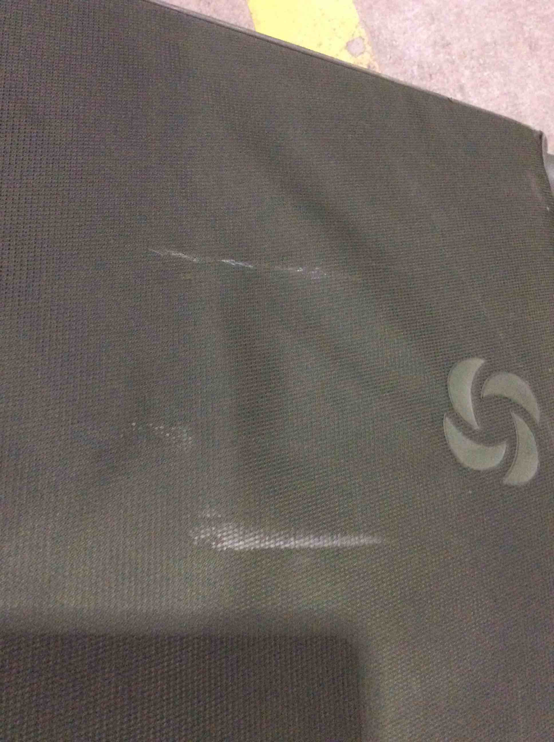 https://s3.amazonaws.com/lotting-images-prod/bidfta/PPE1864711_1738681153237.jpeg