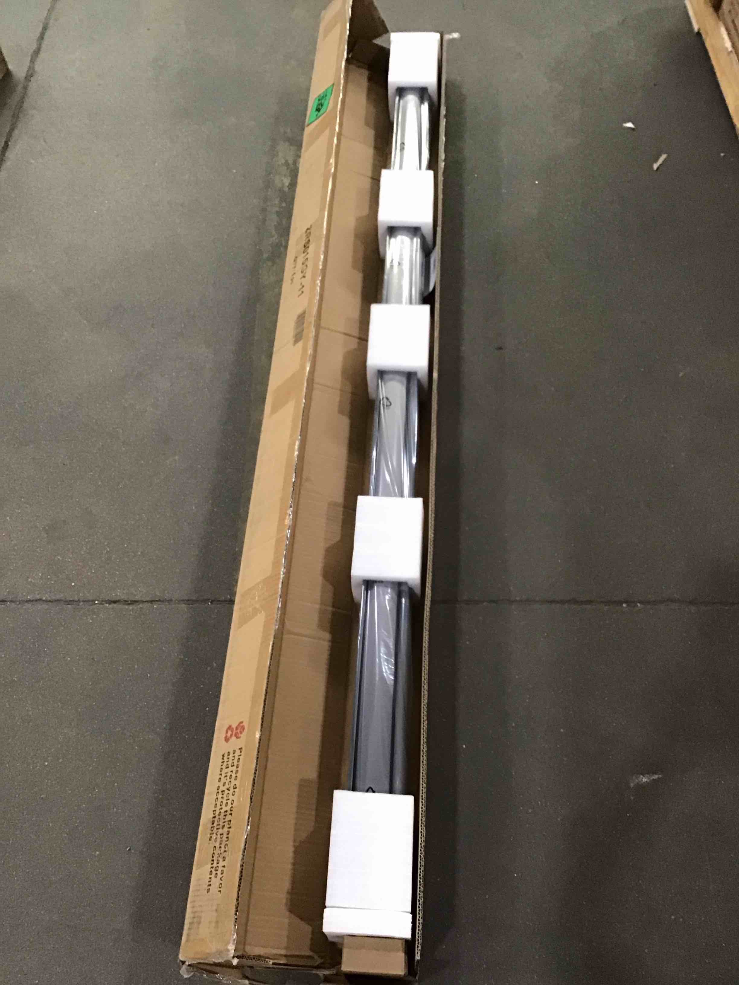 https://s3.amazonaws.com/lotting-images-prod/bidfta/PPE1868805_1741025146900.jpeg