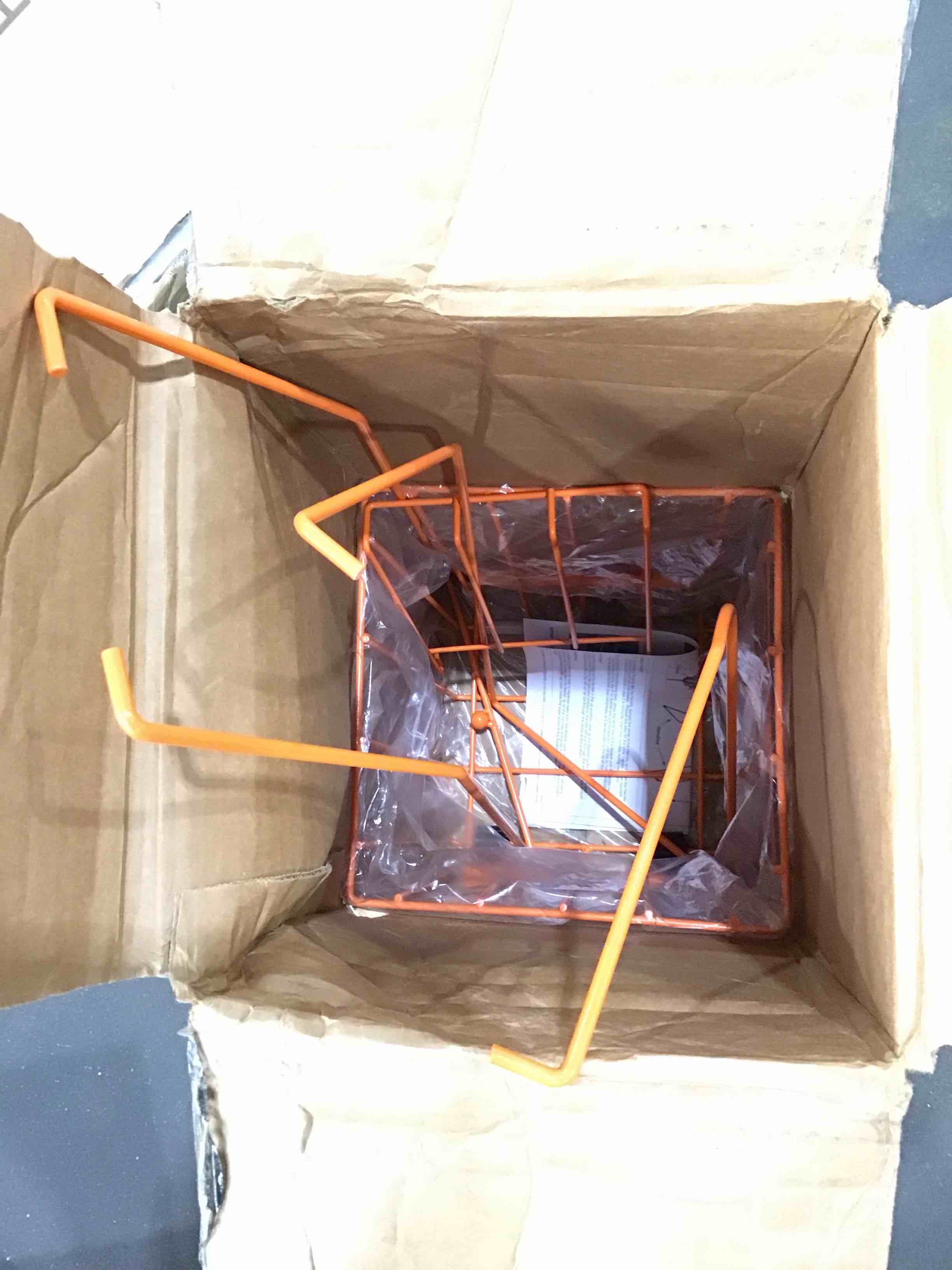 https://s3.amazonaws.com/lotting-images-prod/bidfta/PPE1869196_1741285314675.jpeg