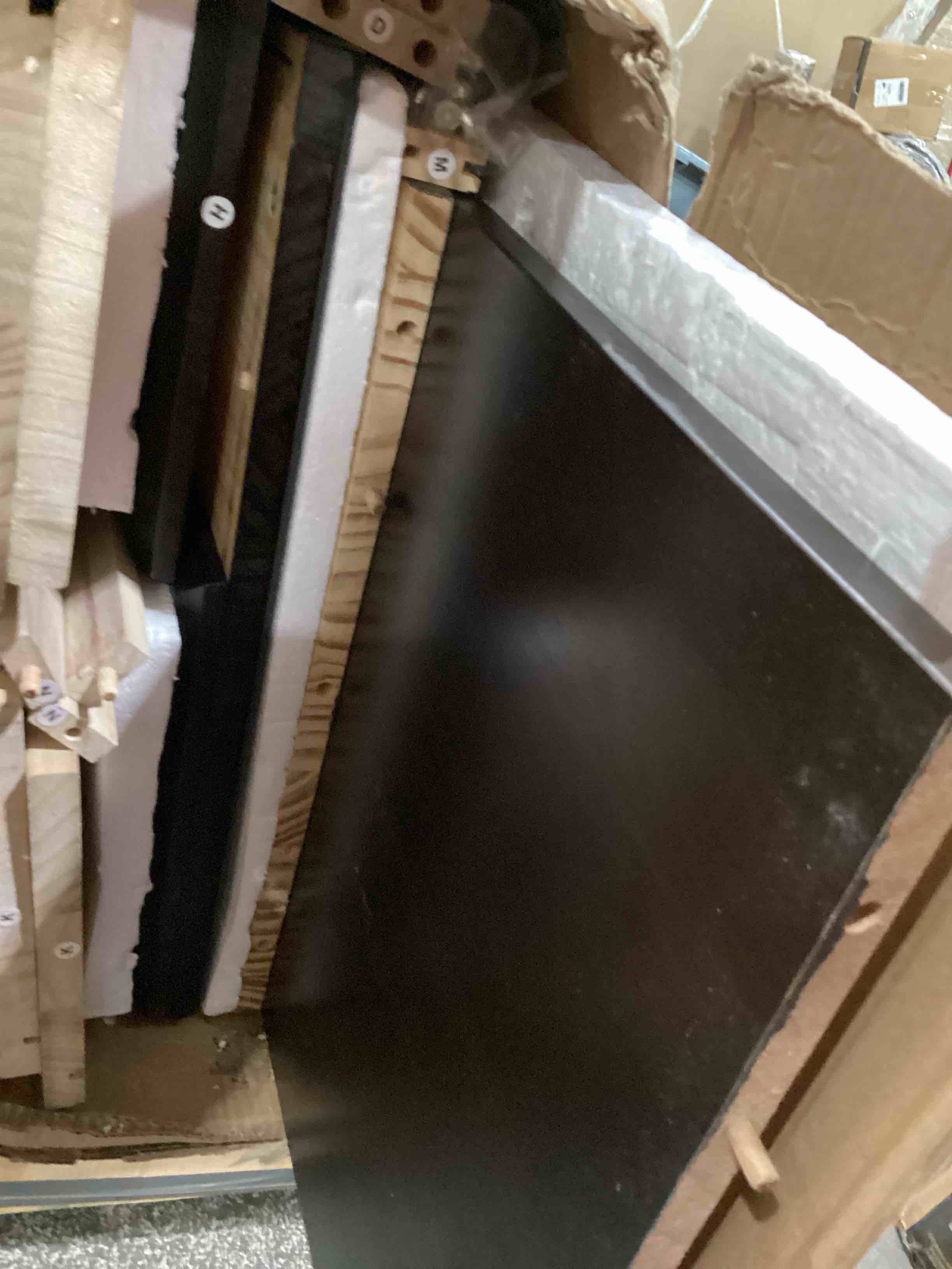 https://s3.amazonaws.com/lotting-images-prod/bidfta/PPE1872305_1750357415956.jpeg