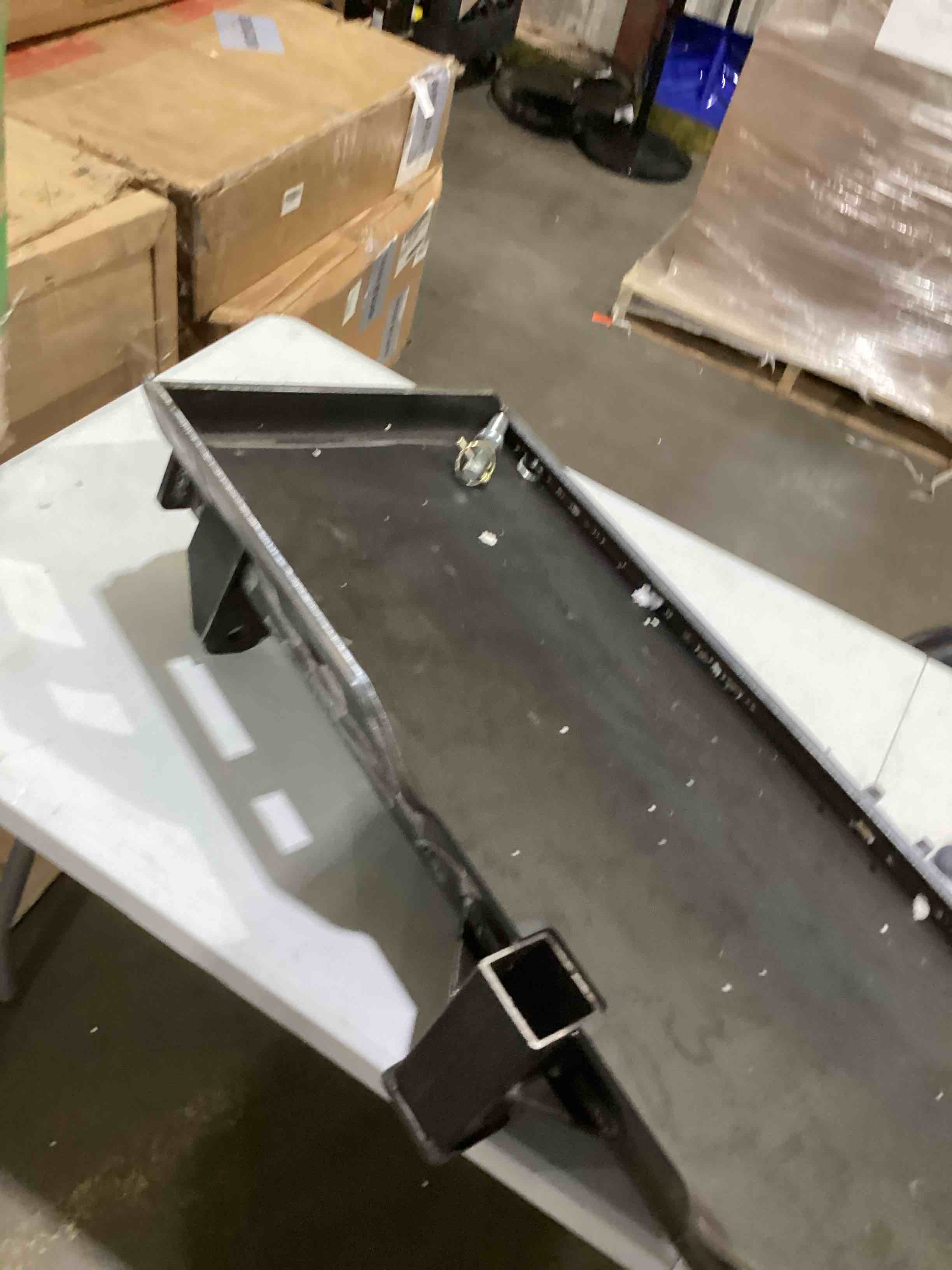https://s3.amazonaws.com/lotting-images-prod/bidfta/PPE1873048_1739219300644.jpeg