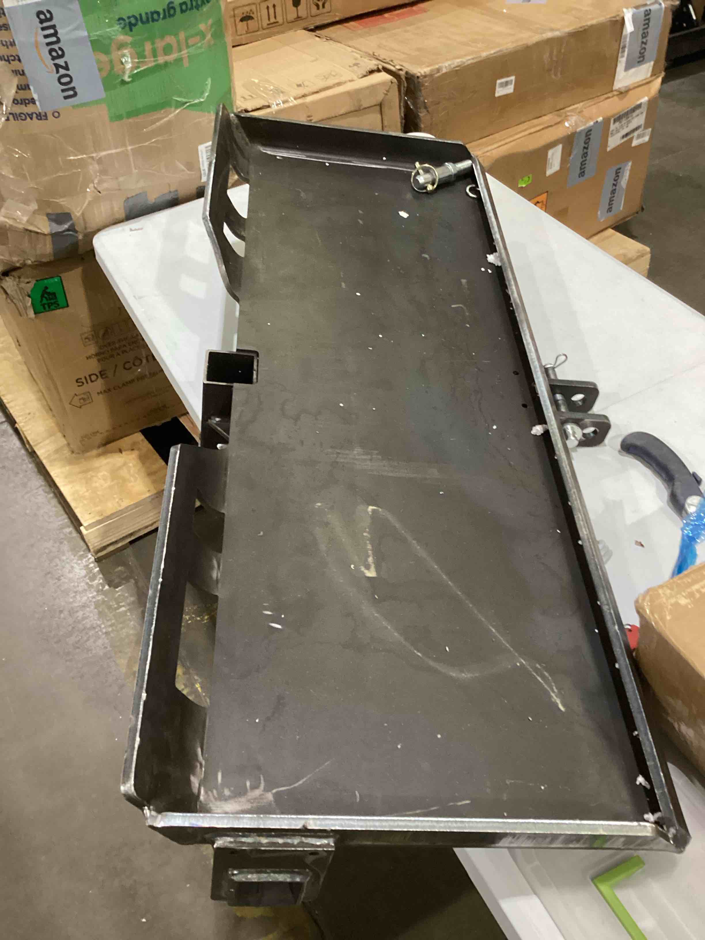 https://s3.amazonaws.com/lotting-images-prod/bidfta/PPE1873048_1739219309075.jpeg