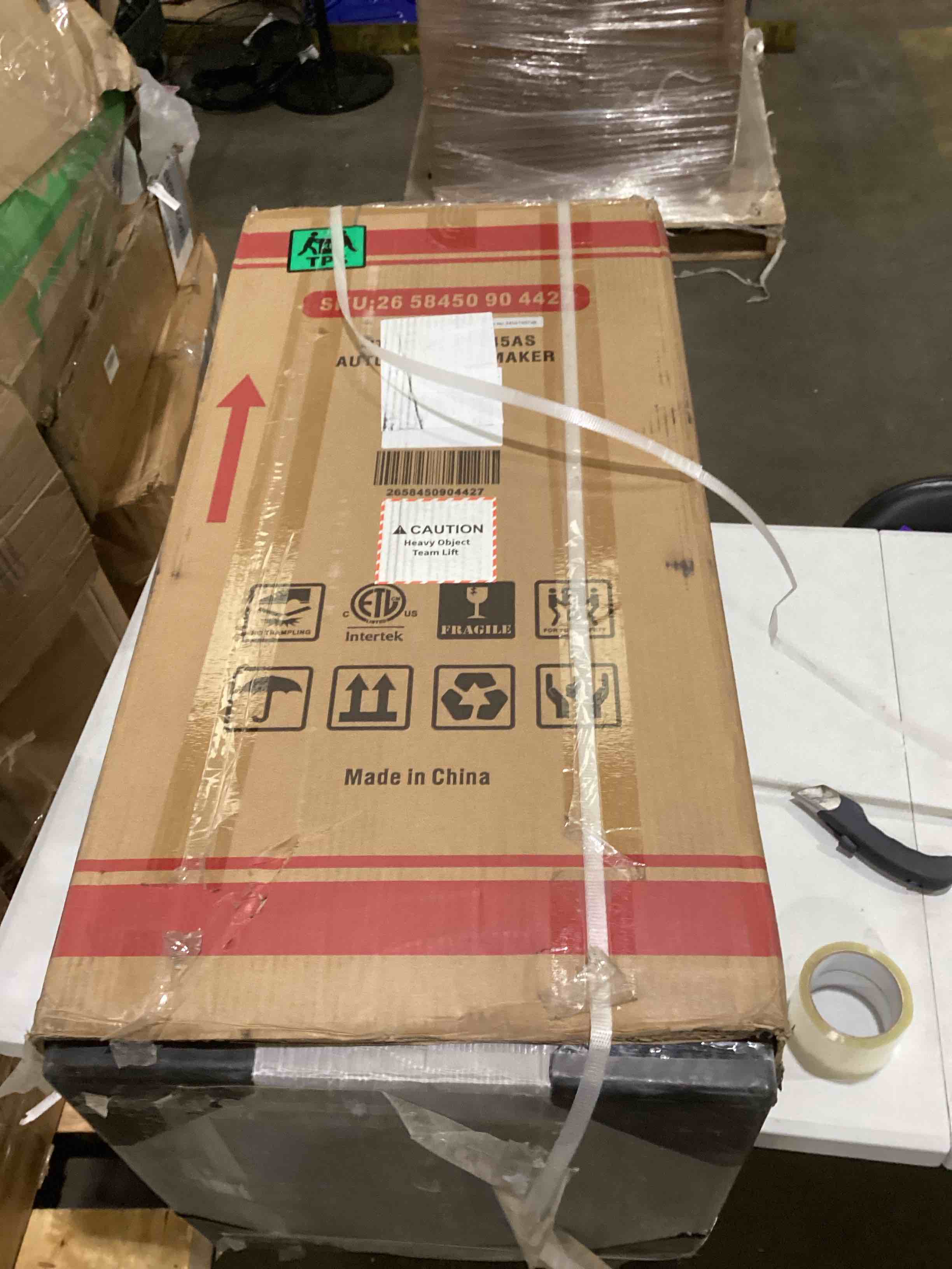 automatic ice maker