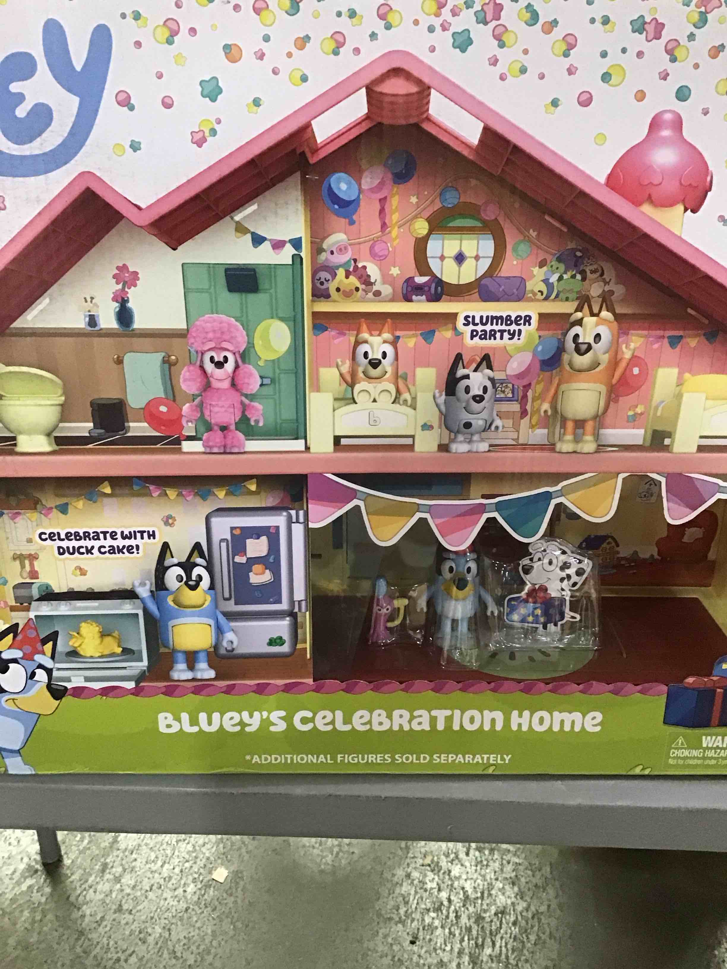 **Maybe used**Bluey Celebration Home, Help Celebrate Birthday, with 11 Play Pieces of Removable Furniture and Accessories, Plus 1 Exclusive 2.5 Inch Figure