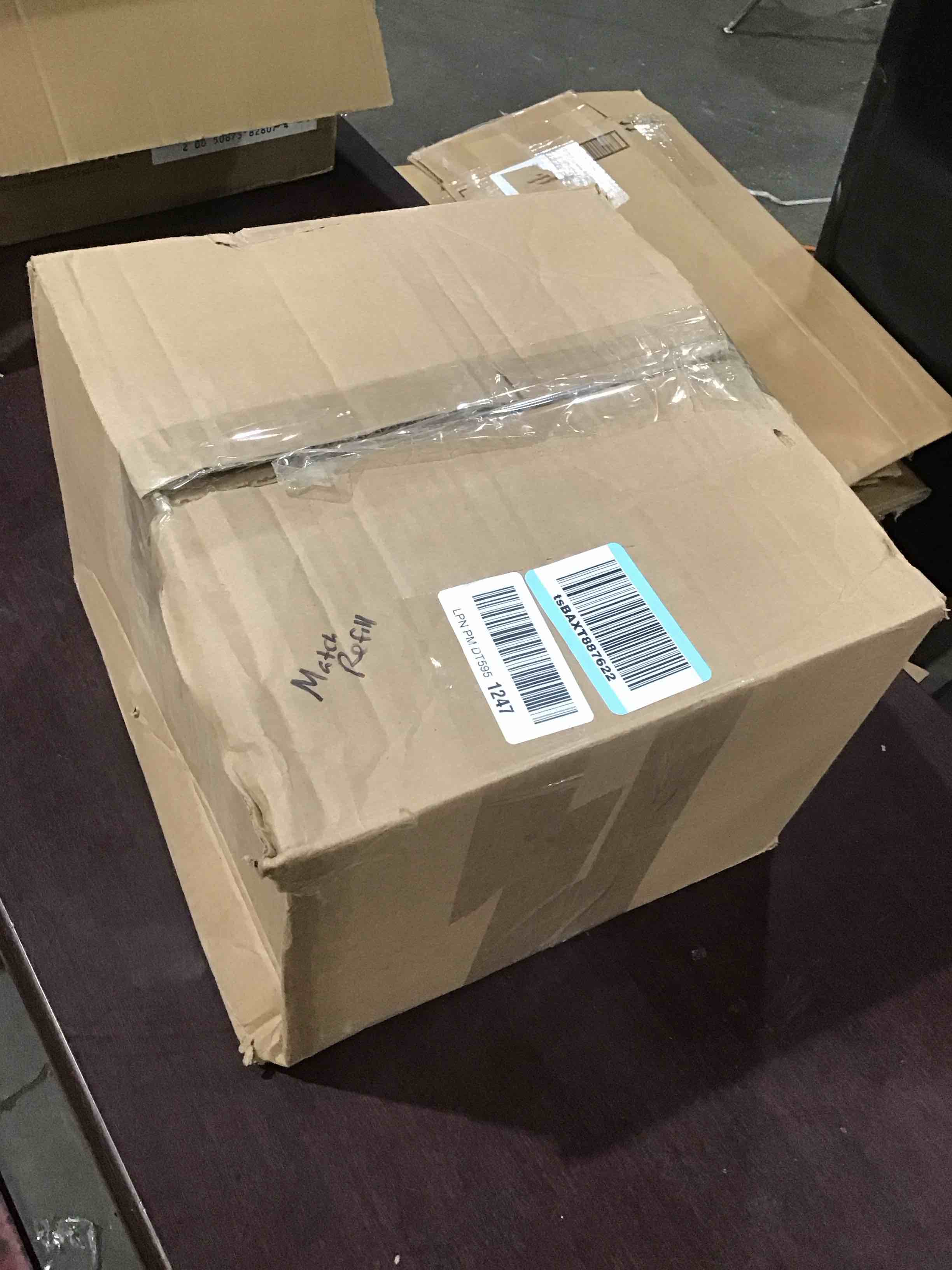 https://s3.amazonaws.com/lotting-images-prod/bidfta/PPE1877506_1749826642171.jpeg