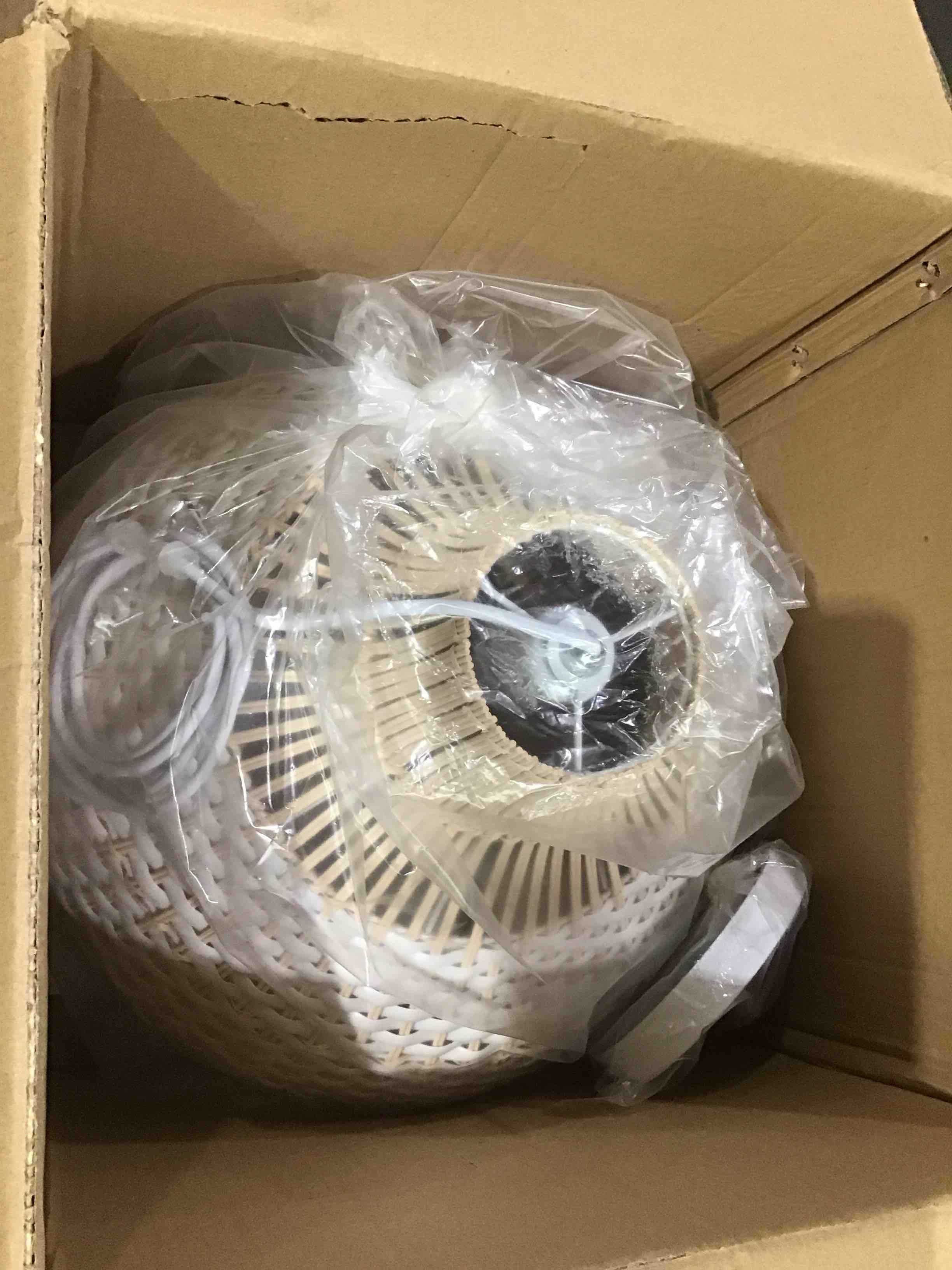 https://s3.amazonaws.com/lotting-images-prod/bidfta/PPE1877745_1750268721912.jpeg