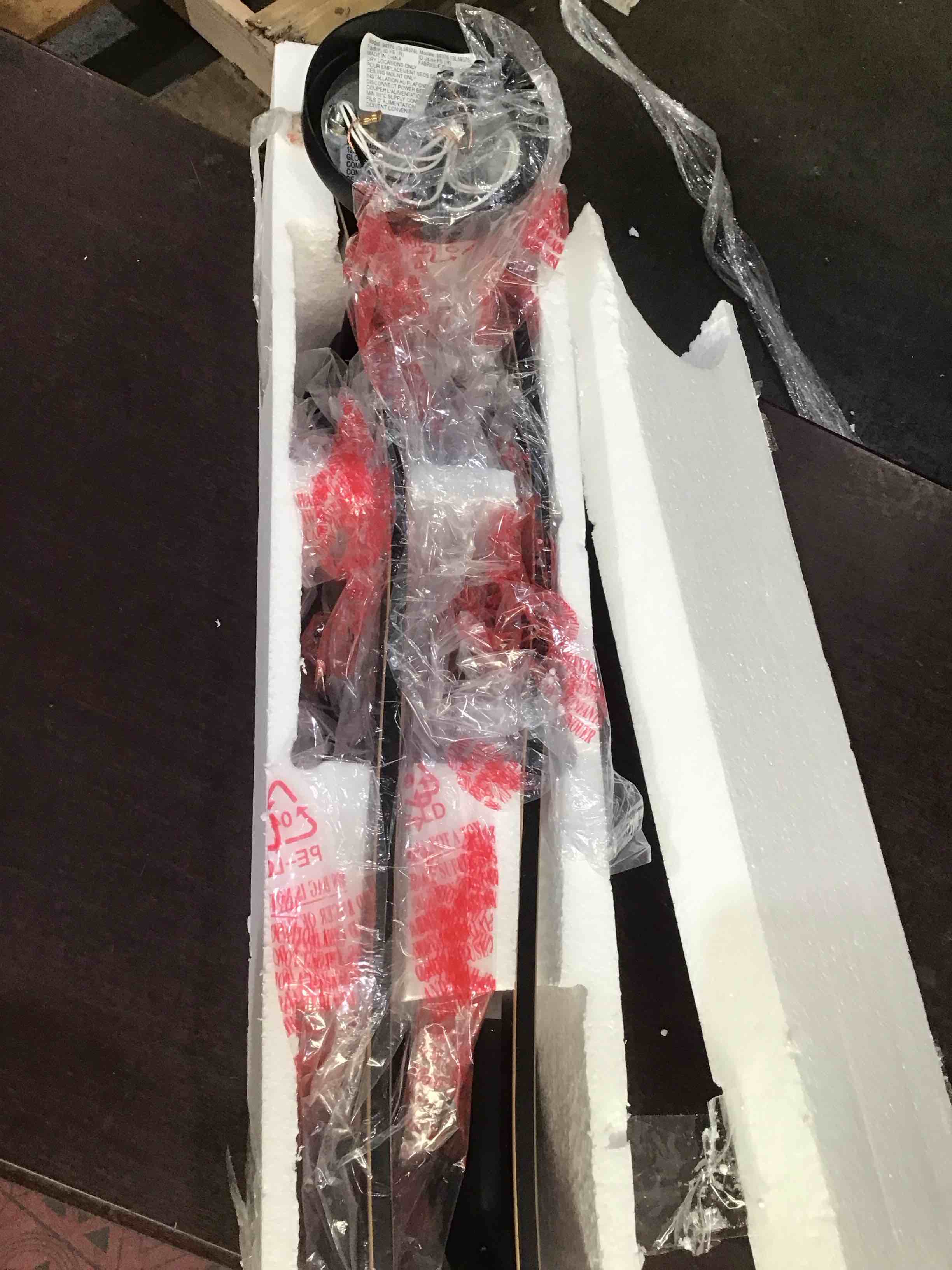 https://s3.amazonaws.com/lotting-images-prod/bidfta/PPE1877776_1750279779715.jpeg