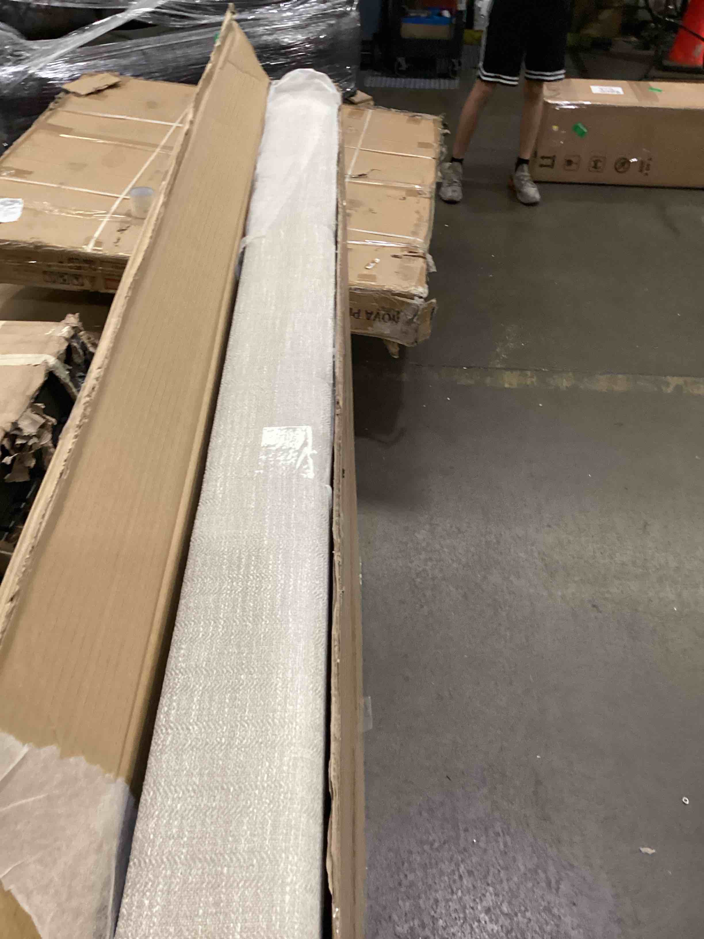 https://s3.amazonaws.com/lotting-images-prod/bidfta/PPE1877928_1750787509891.jpeg