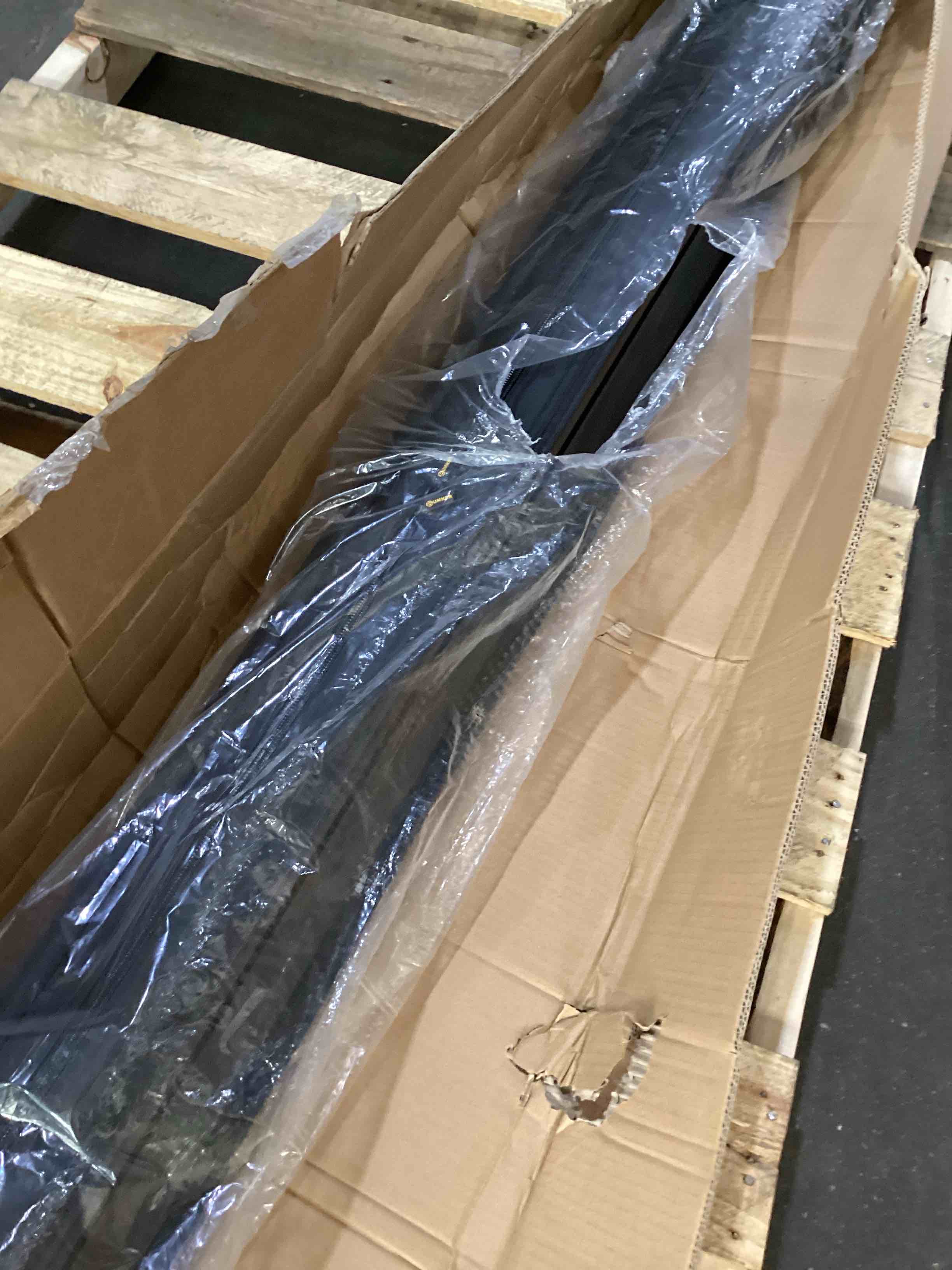 https://s3.amazonaws.com/lotting-images-prod/bidfta/PPE1877953_1751314110693.jpeg