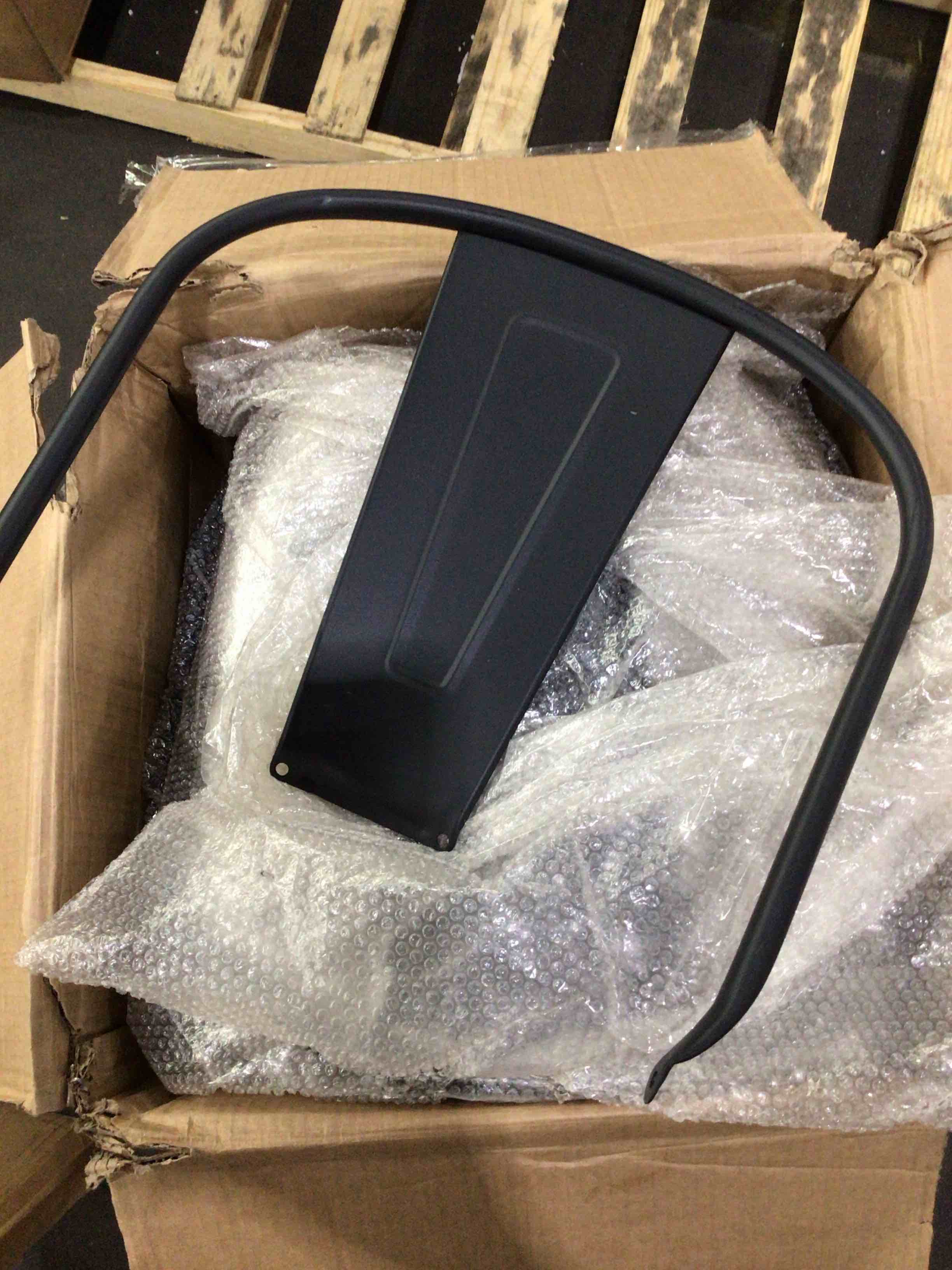 https://s3.amazonaws.com/lotting-images-prod/bidfta/PPE1878310_1752851212728.jpeg