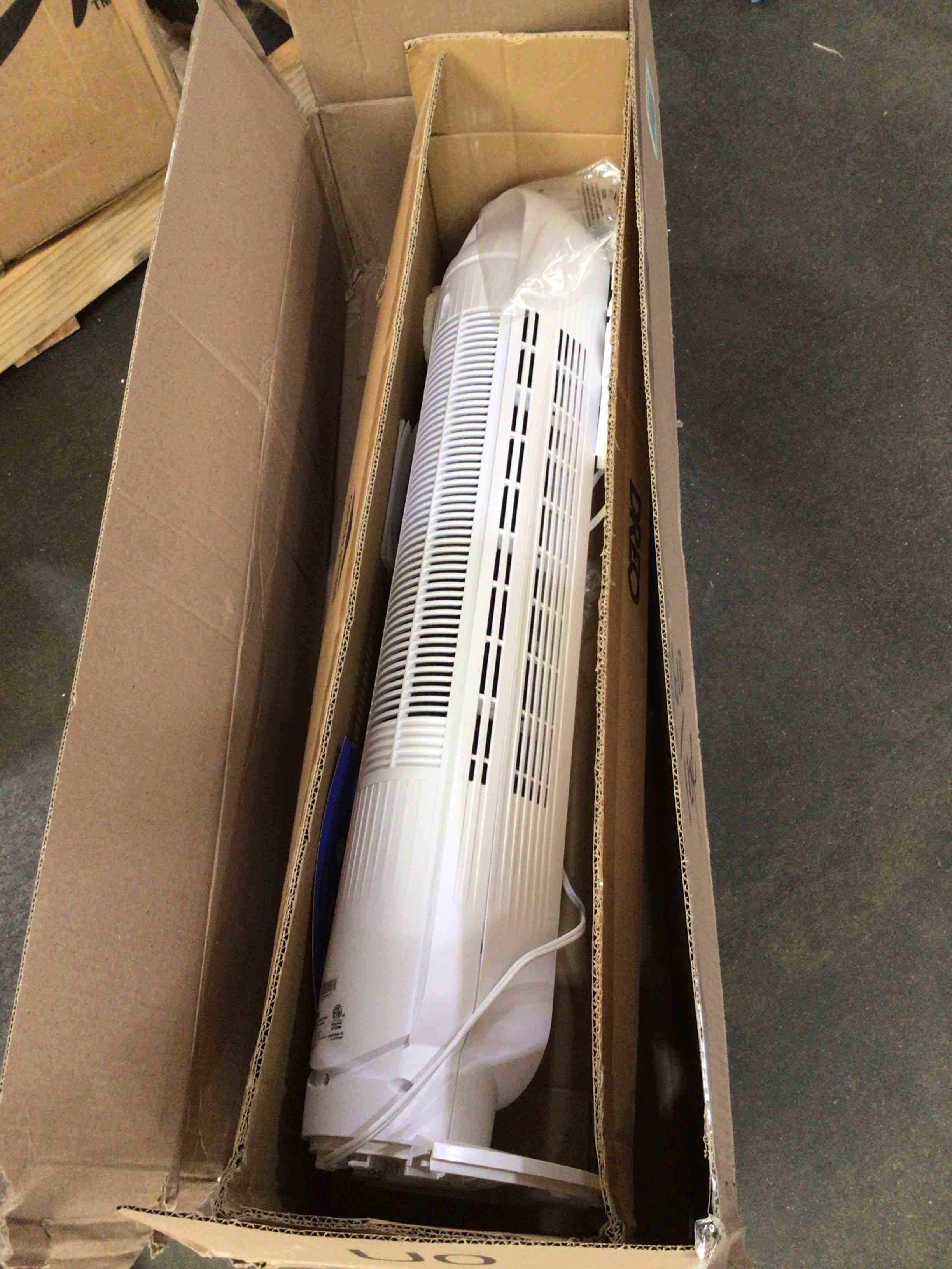 https://s3.amazonaws.com/lotting-images-prod/bidfta/PPE1878353_1752869067512.jpeg