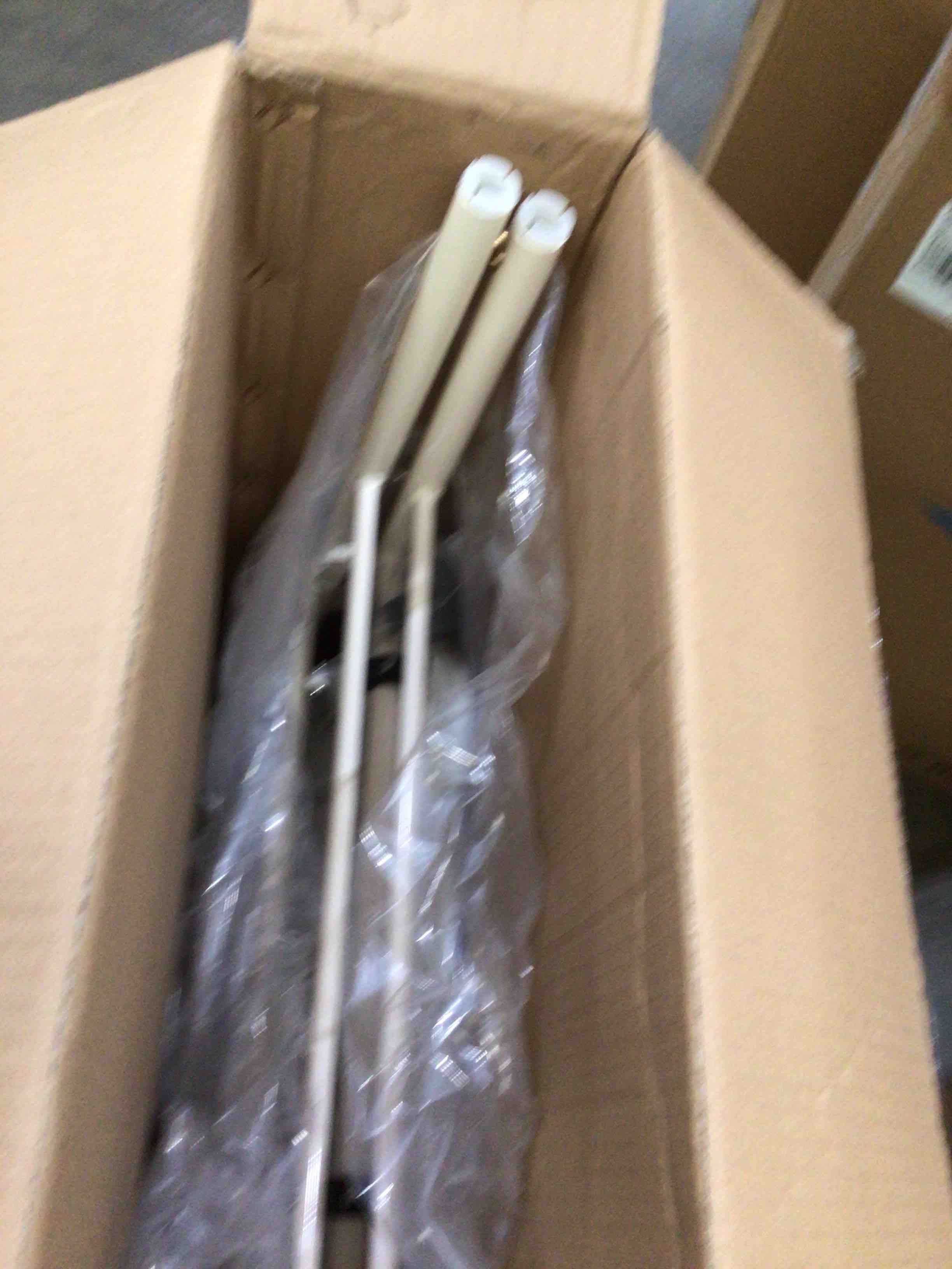 https://s3.amazonaws.com/lotting-images-prod/bidfta/PPE1879317_1742573151520.jpeg